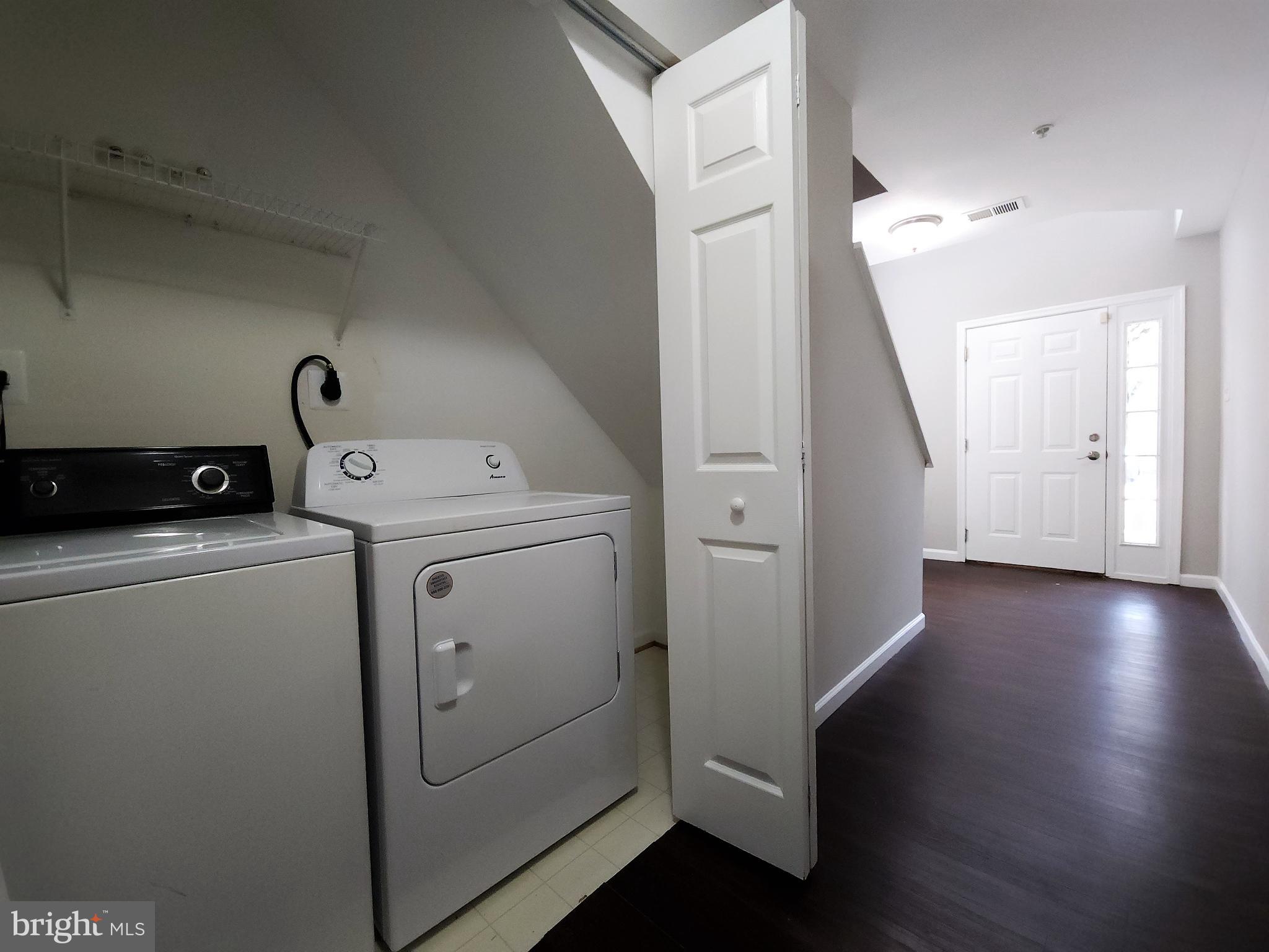 FOSTERS OVERLOOK PLAT 1> - Residential Lease
