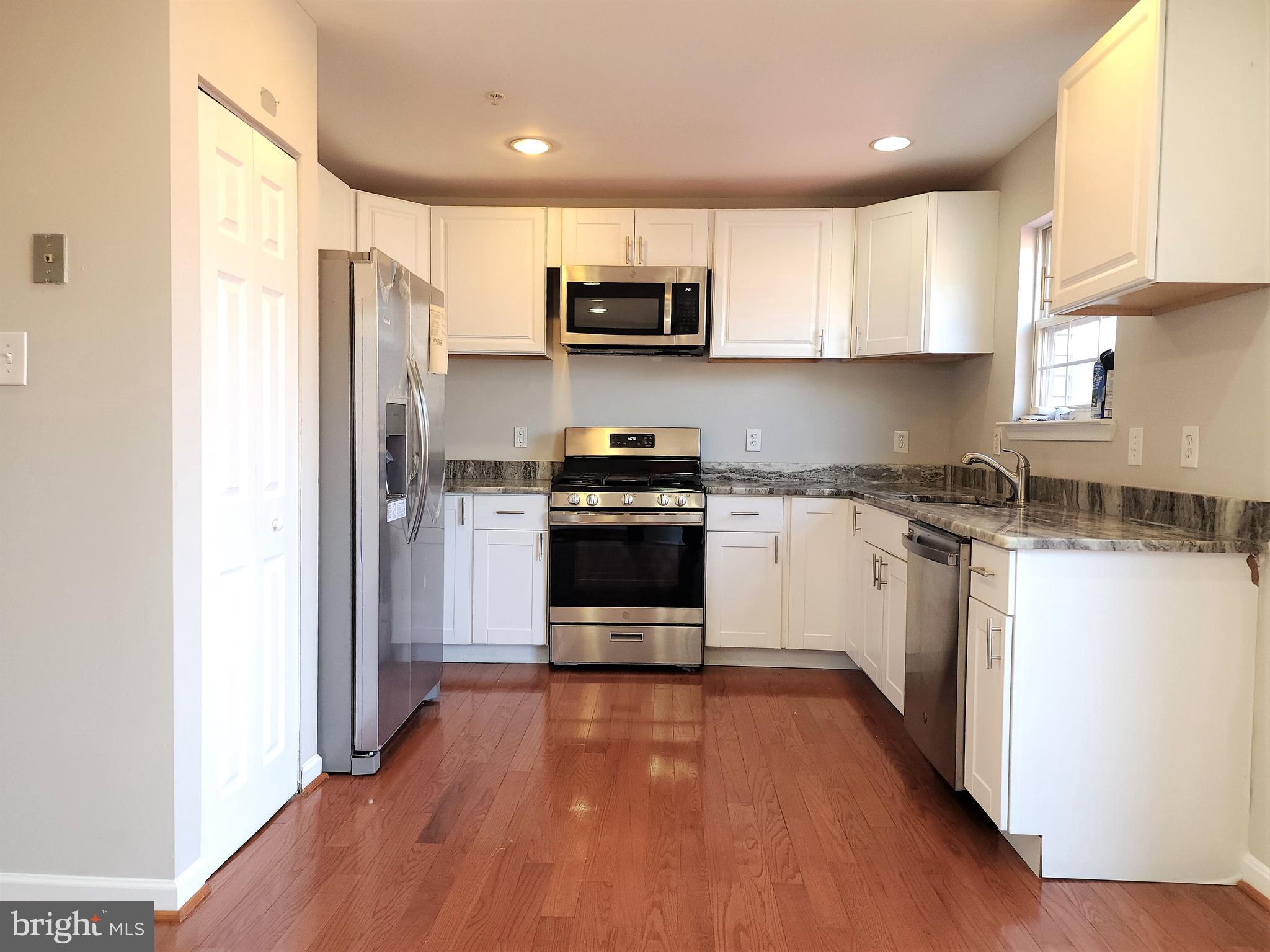 FOSTERS OVERLOOK PLAT 1> - Residential Lease