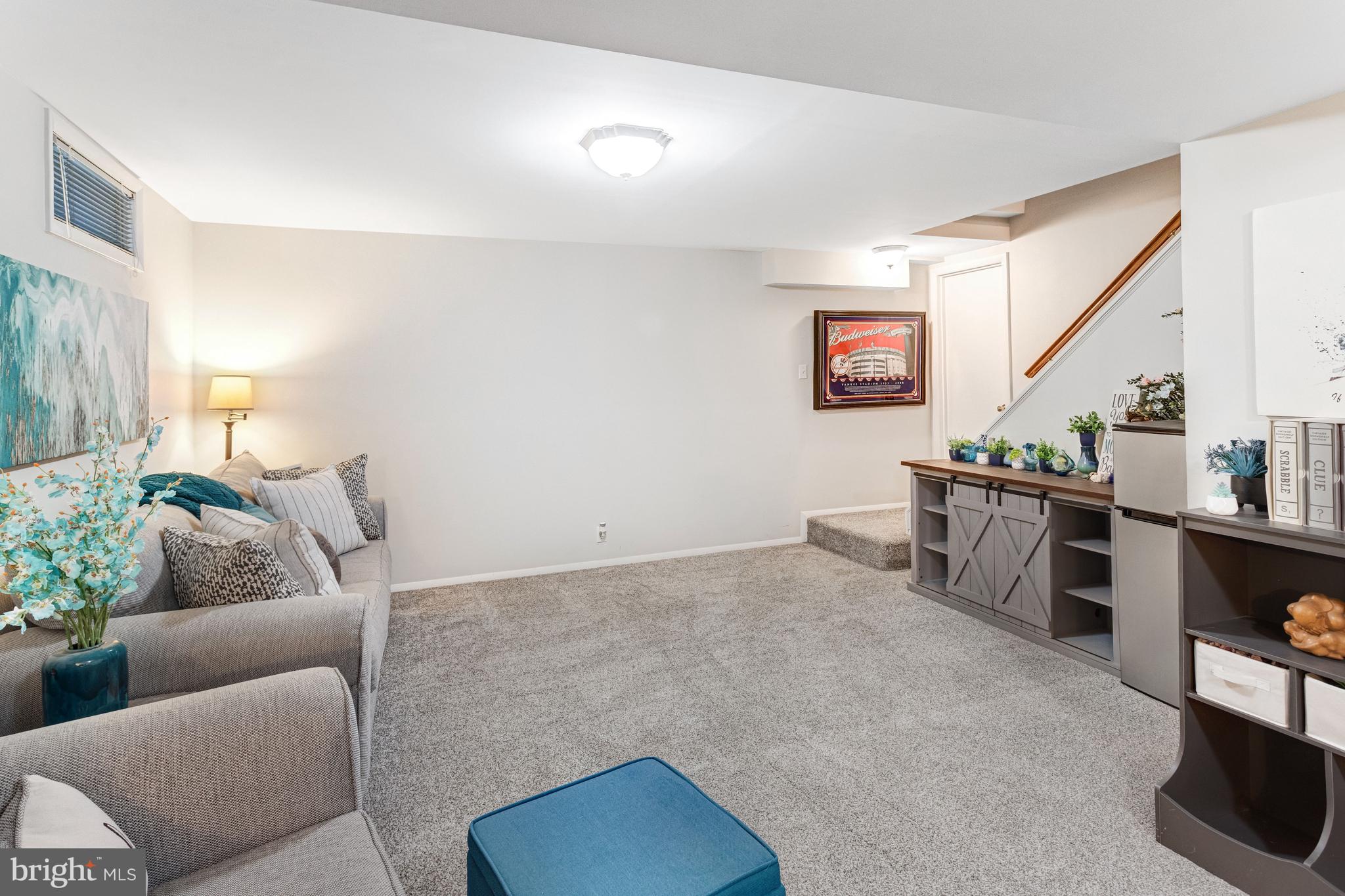 NEWPORT - Residential