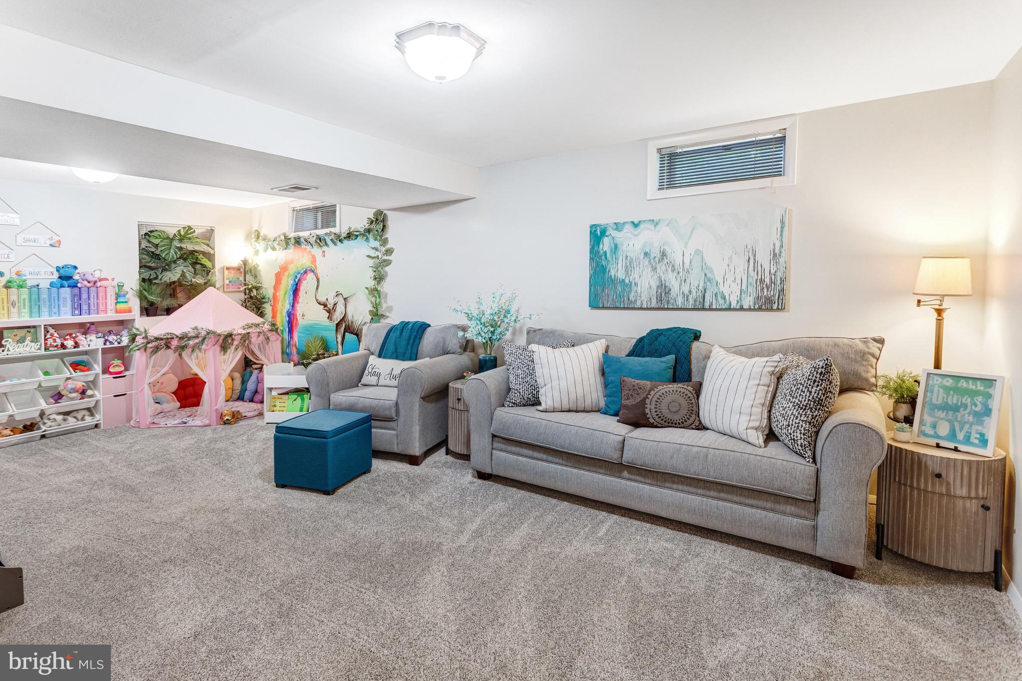 NEWPORT - Residential