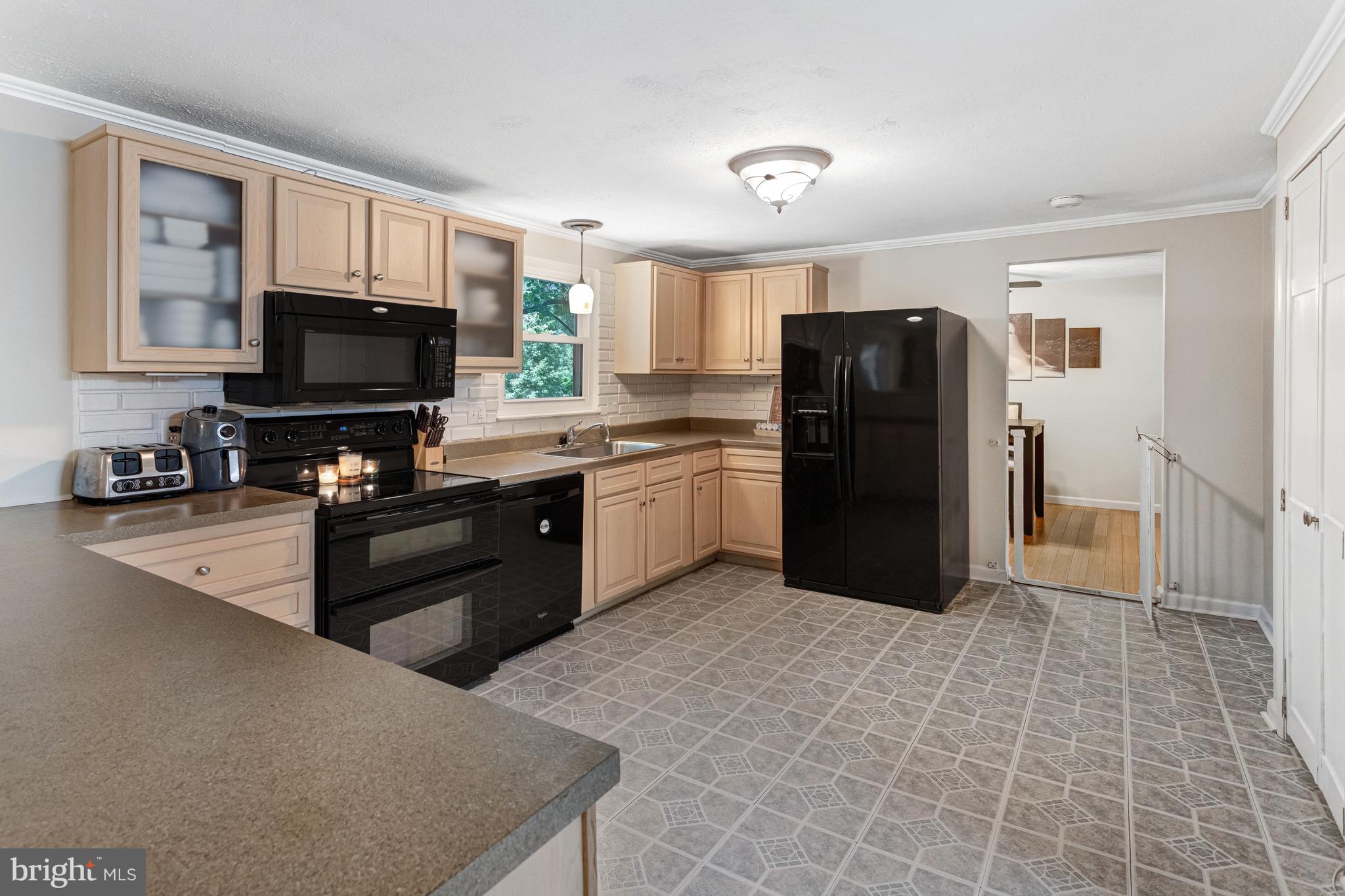 NEWPORT - Residential