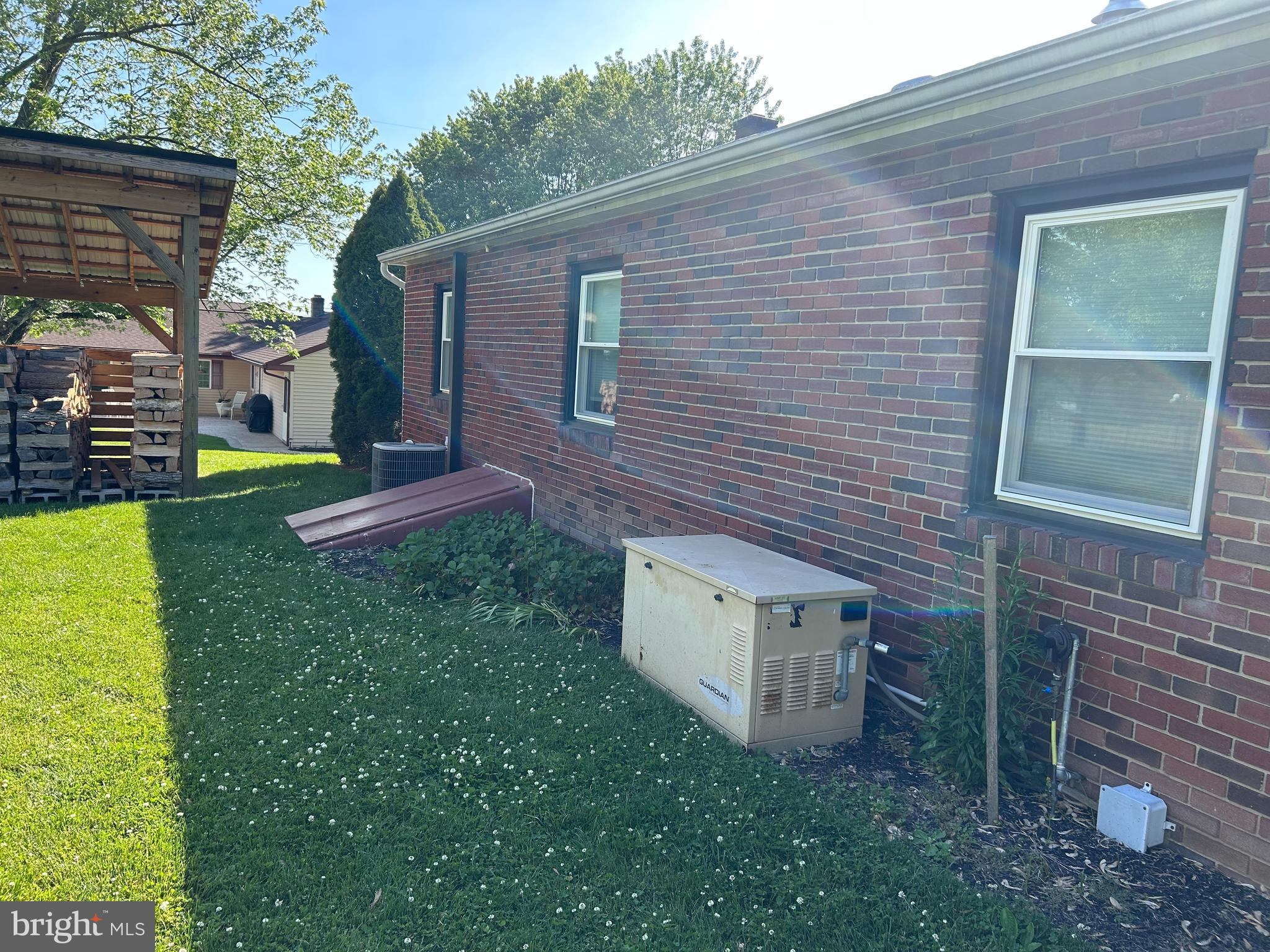 BRECKNOCK TOWNSHIP - Residential