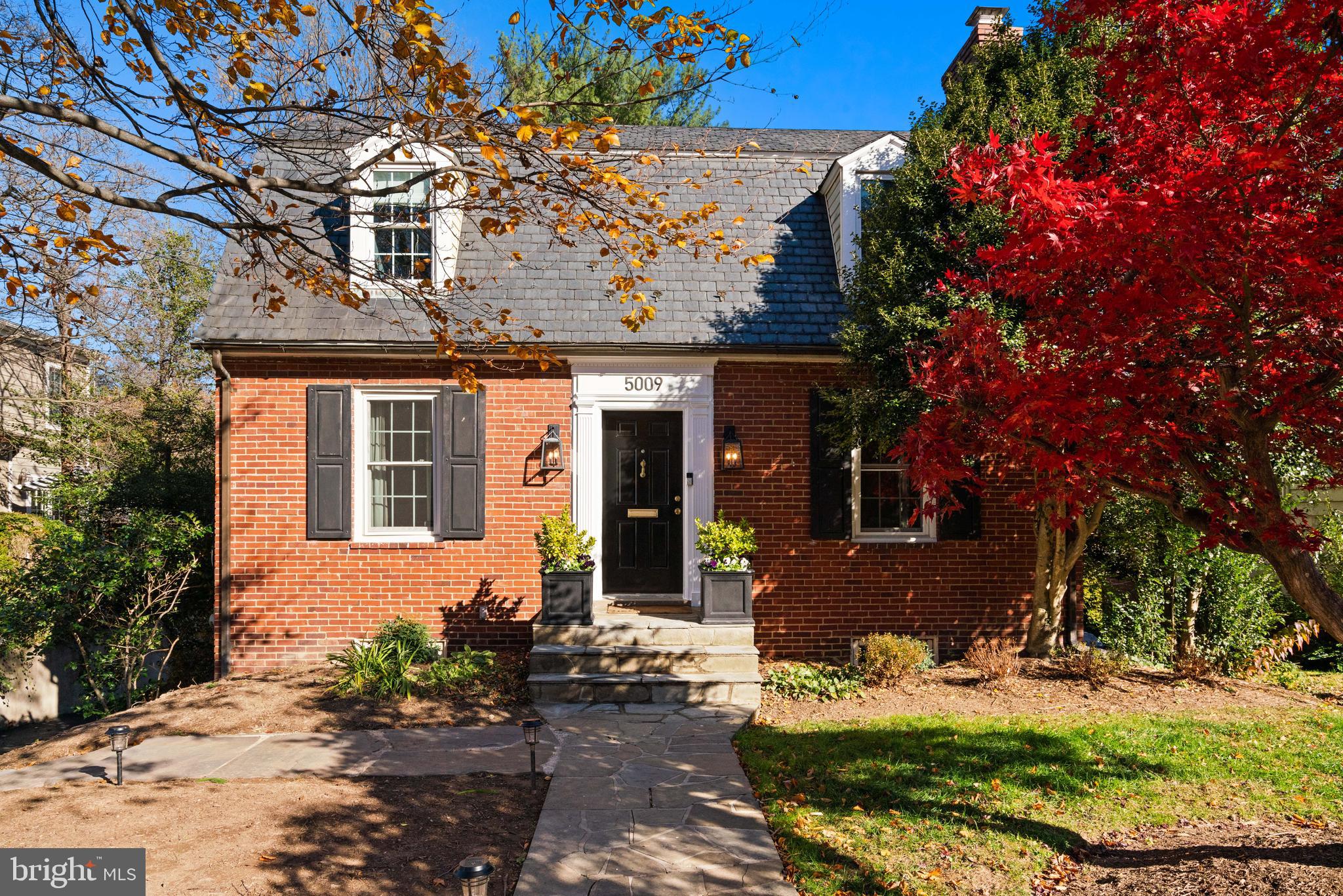 YORKTOWN VILLAGE - Residential
