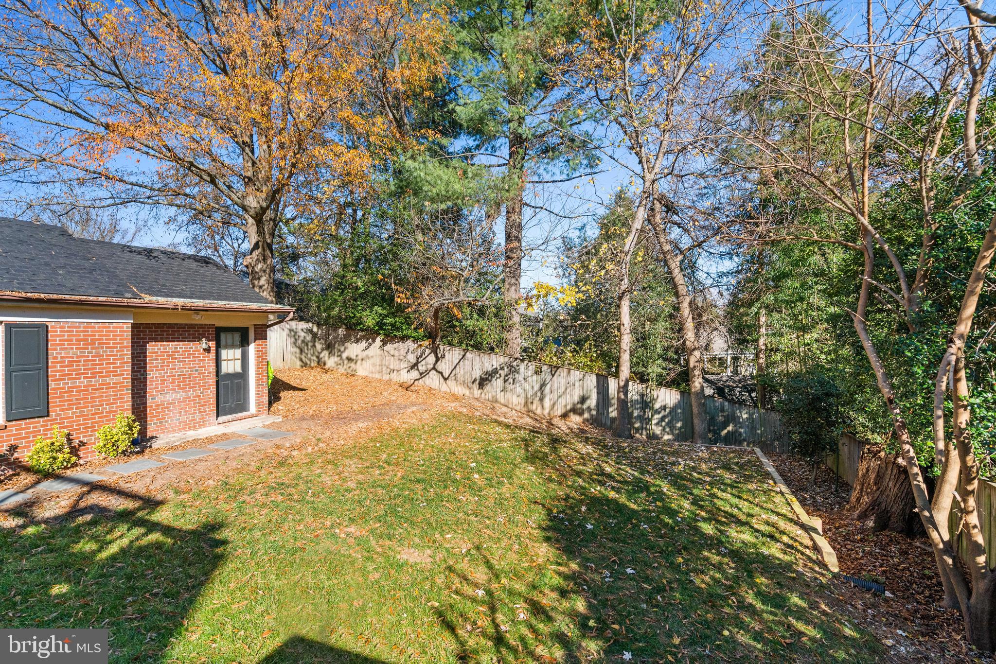 YORKTOWN VILLAGE - Residential
