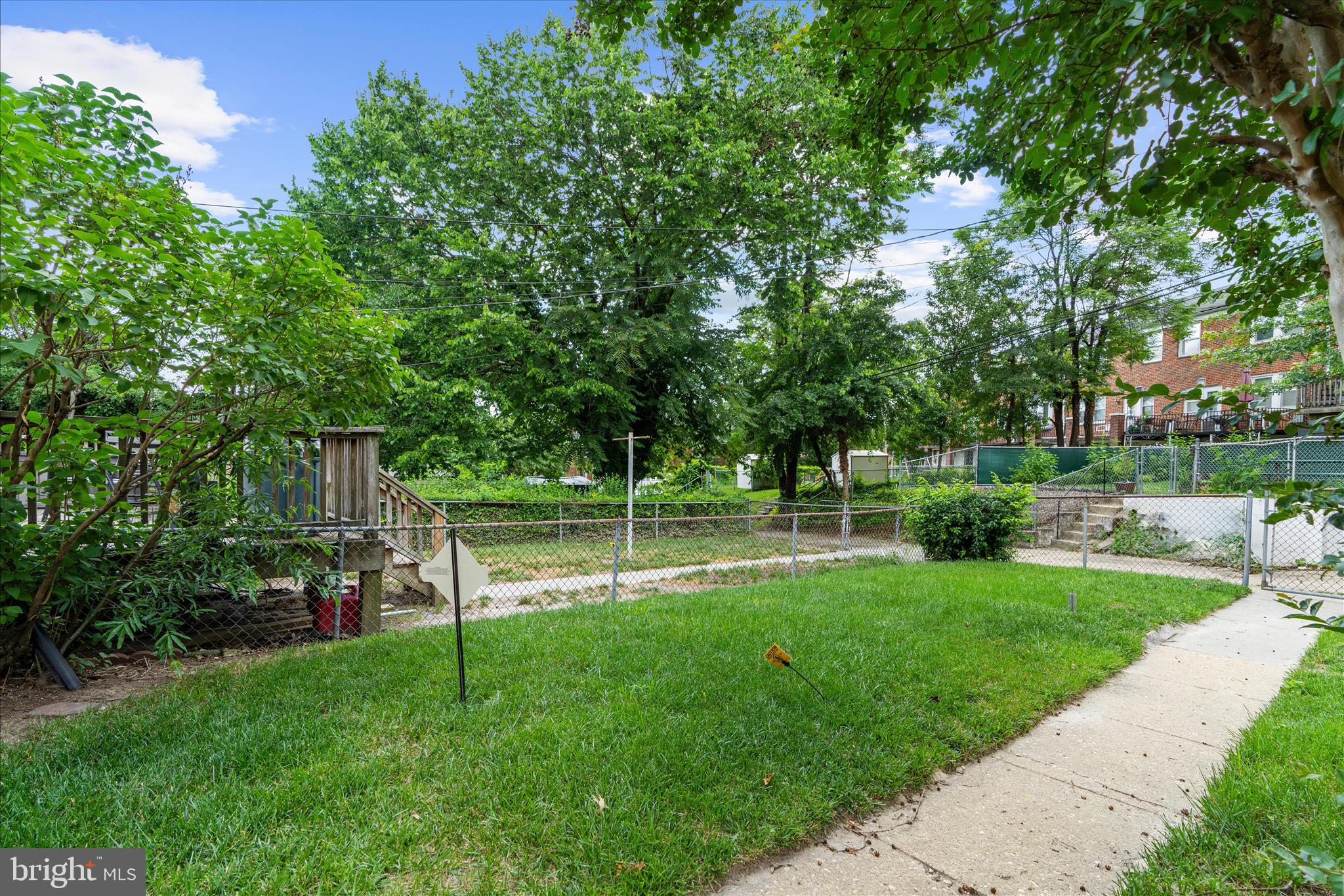 EDNOR GARDENS - LAKESIDE - Residential