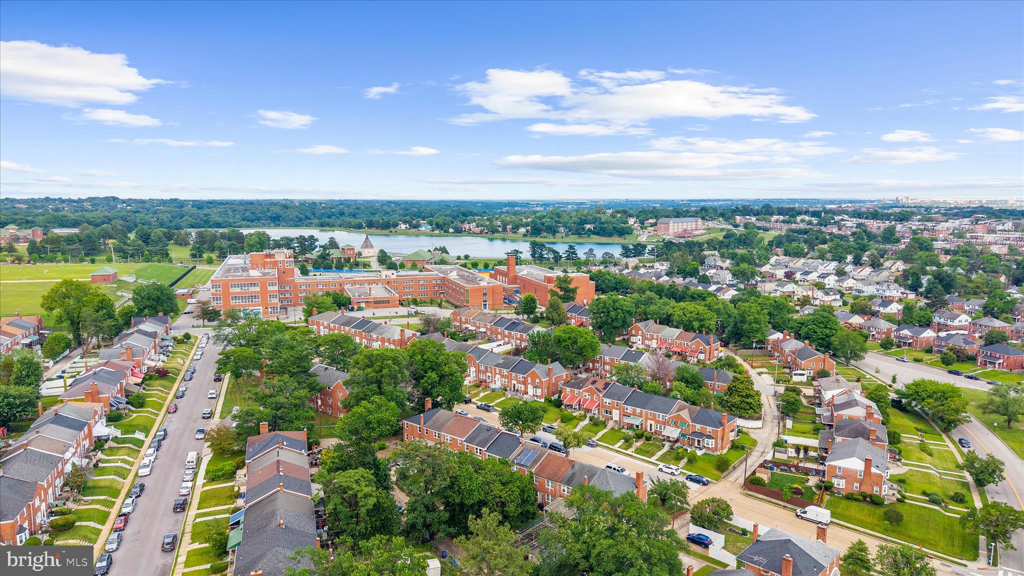 EDNOR GARDENS - LAKESIDE - Residential