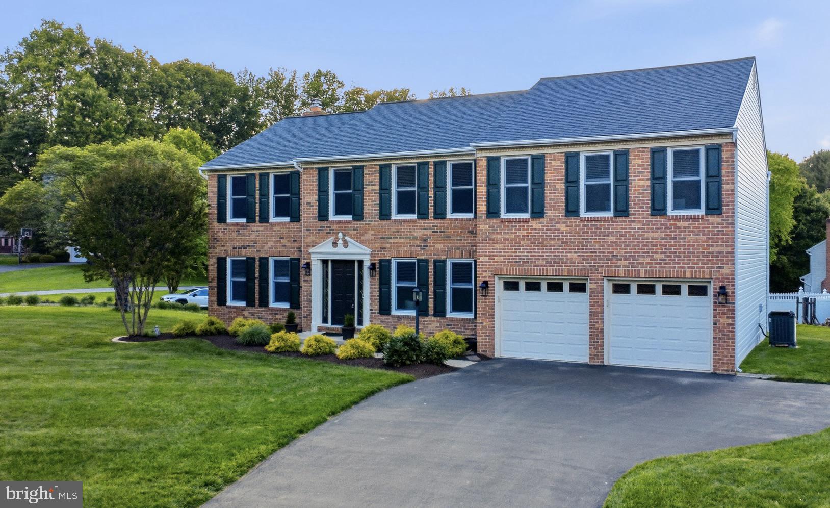 BRAMPTON HILLS - Residential