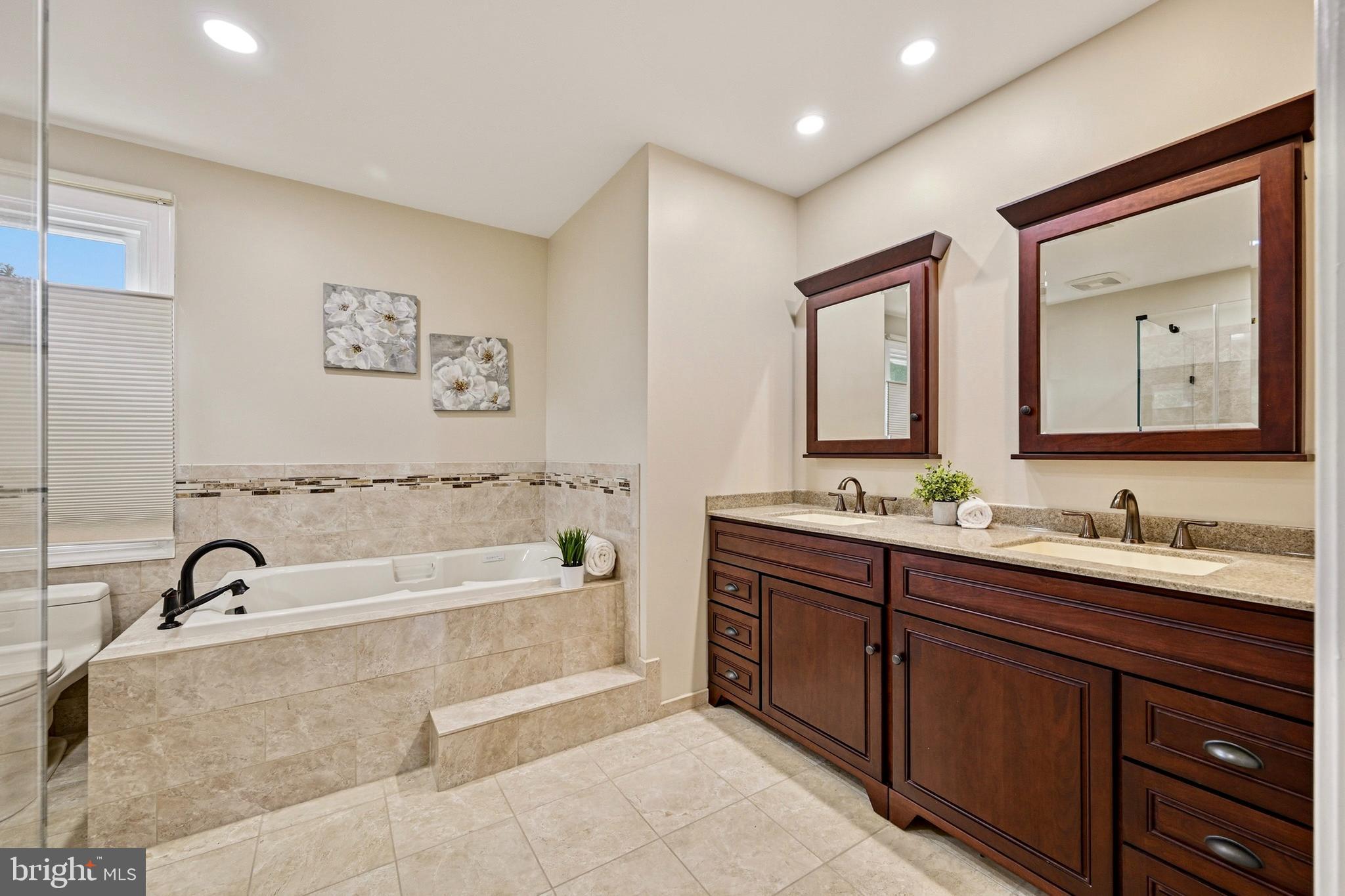 BRAMPTON HILLS - Residential