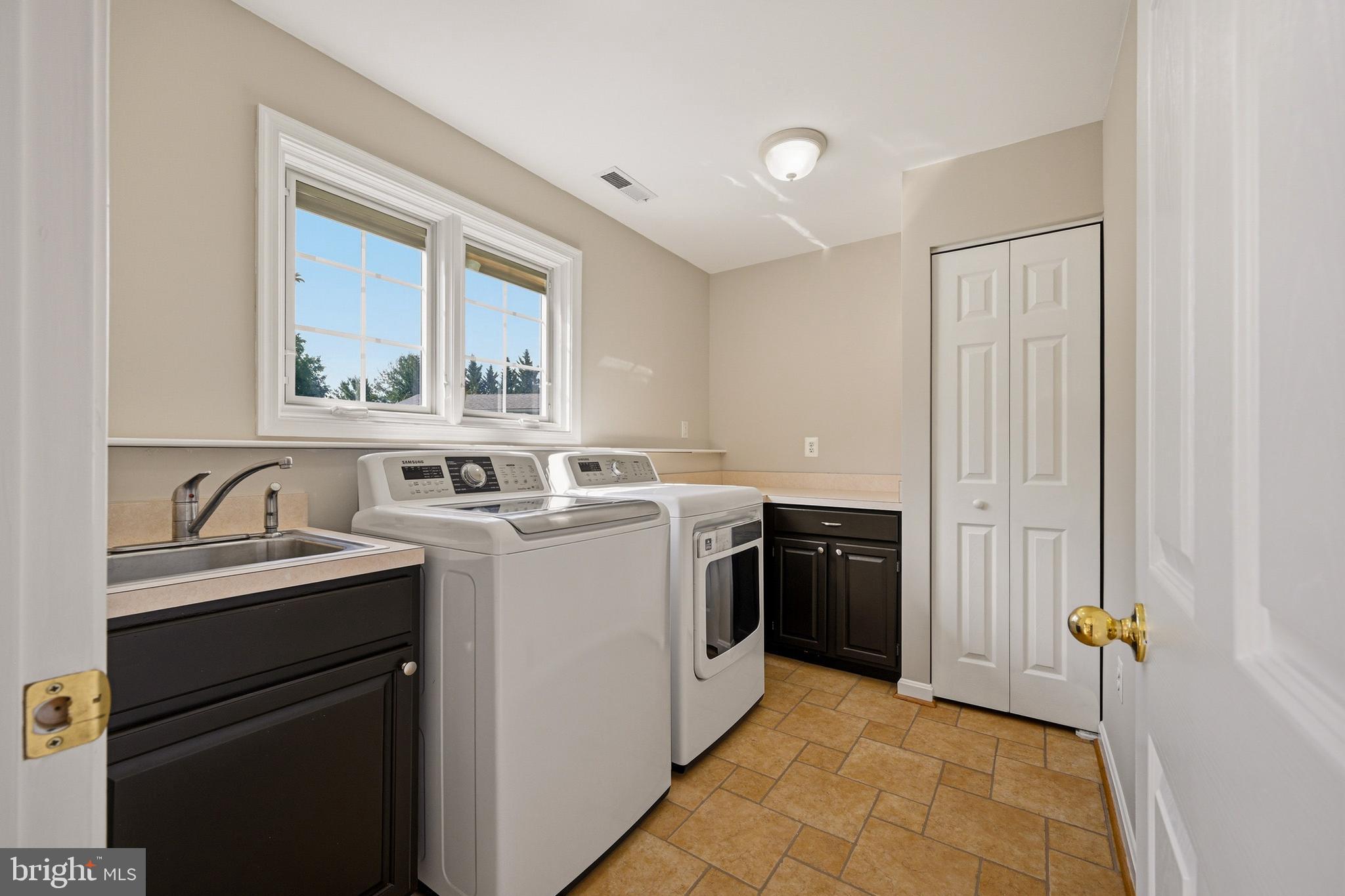 BRAMPTON HILLS - Residential