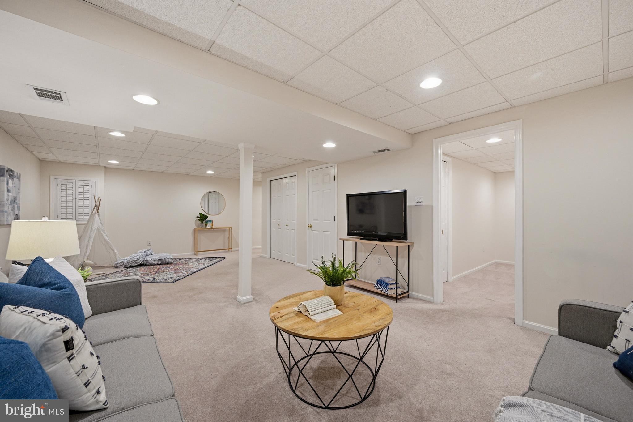 BRAMPTON HILLS - Residential