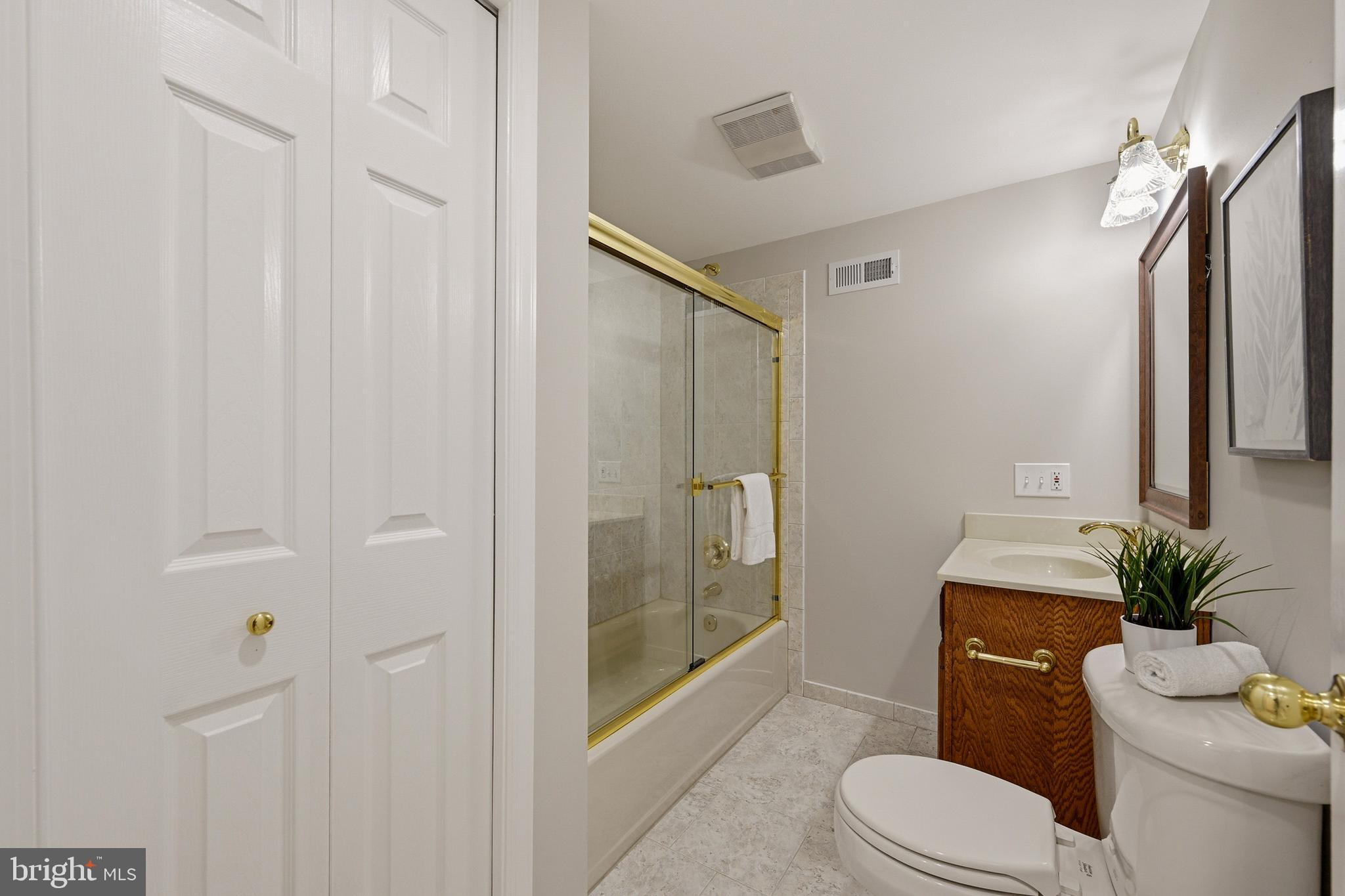 BRAMPTON HILLS - Residential