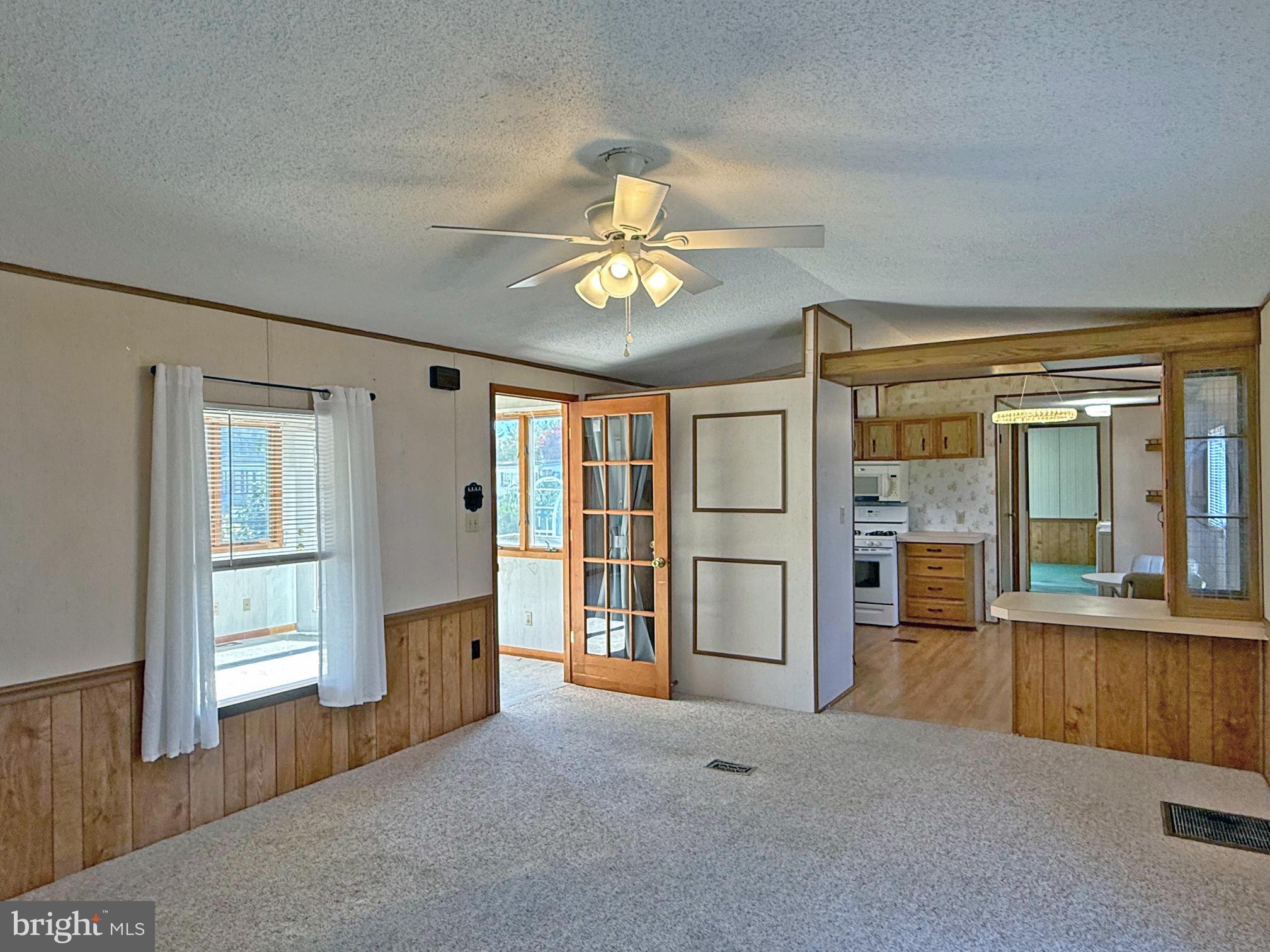 SUSSEX EAST MHP - Residential
