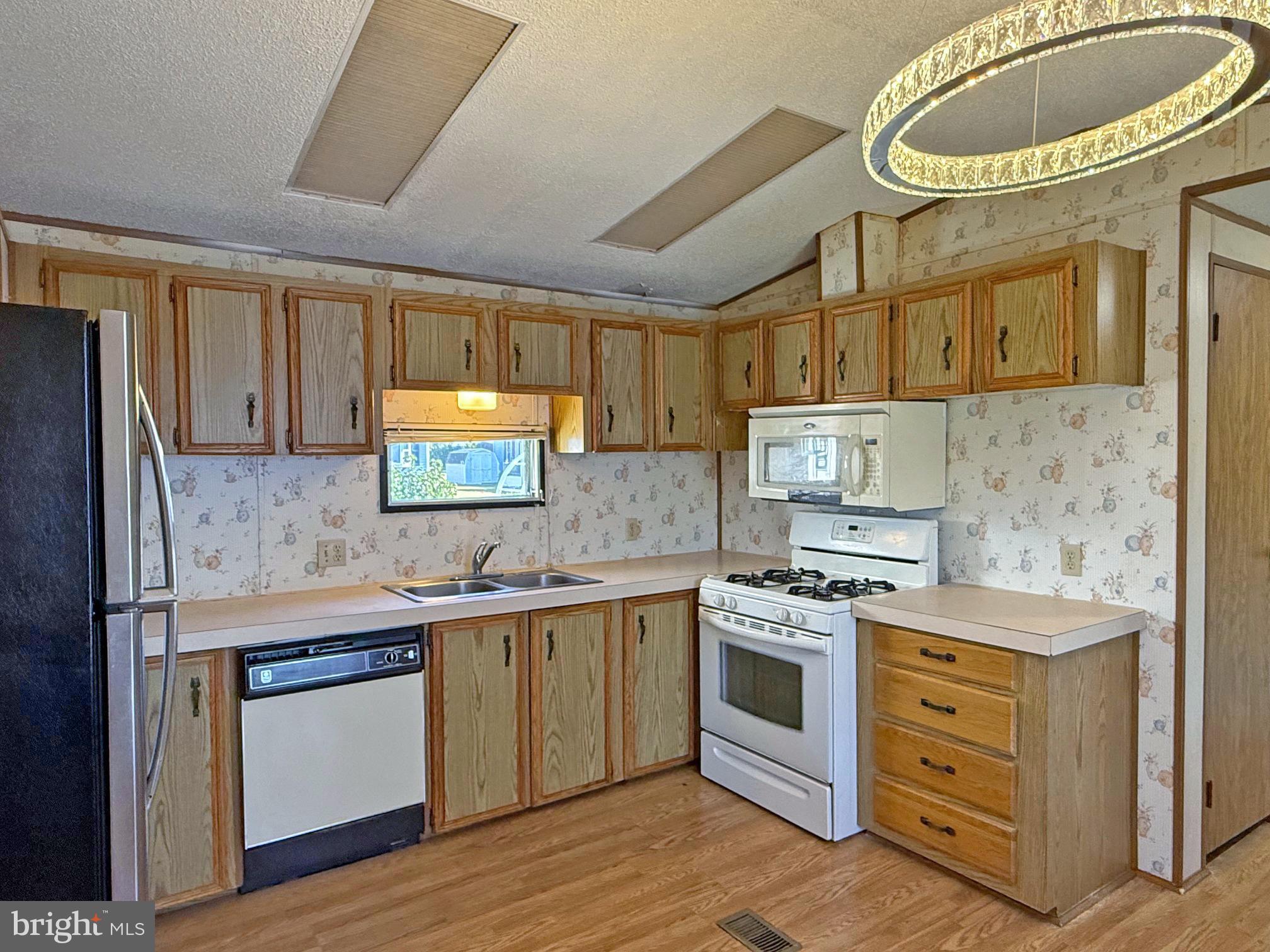 SUSSEX EAST MHP - Residential