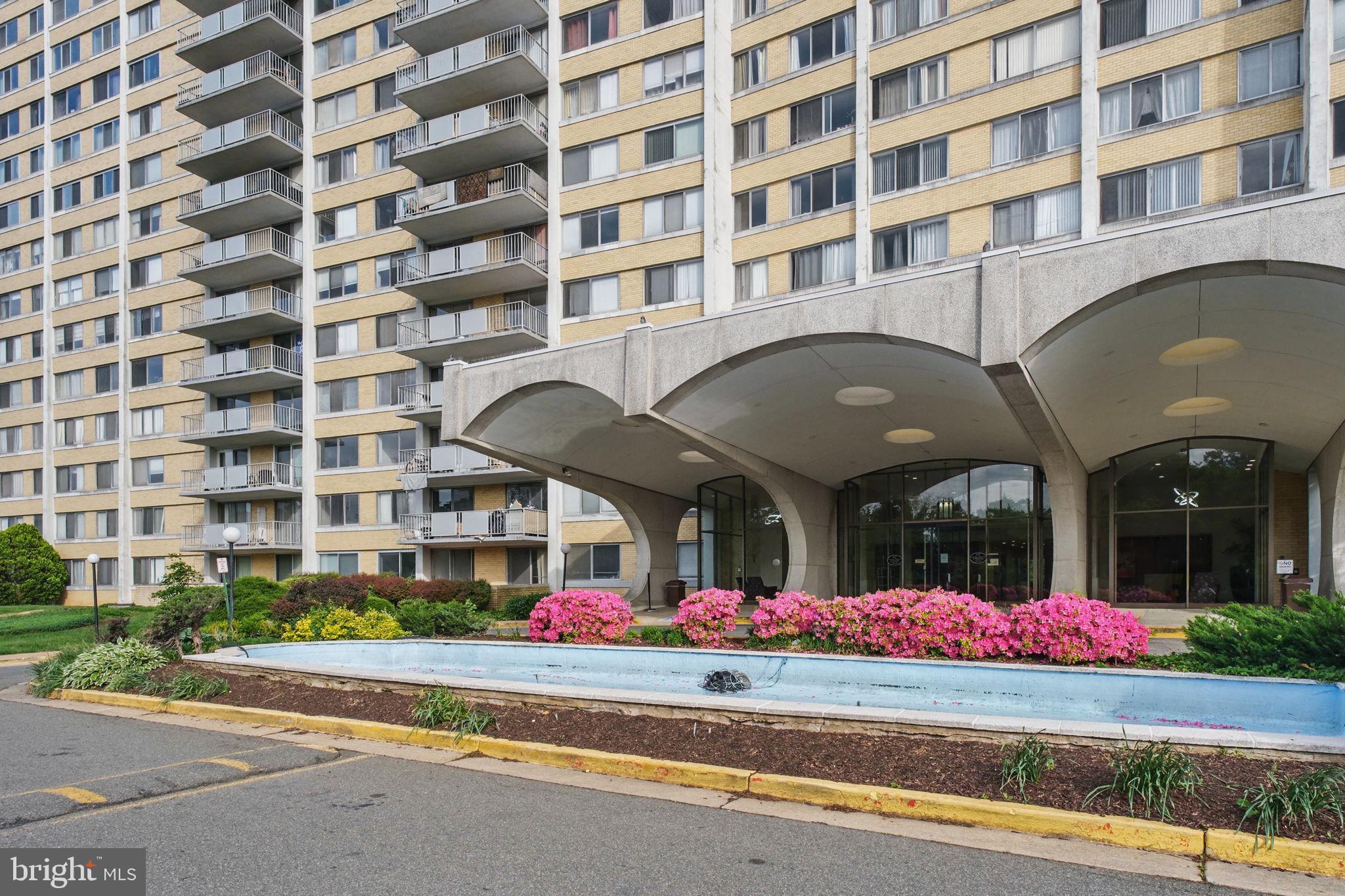 THE FOUNTAINS - Residential