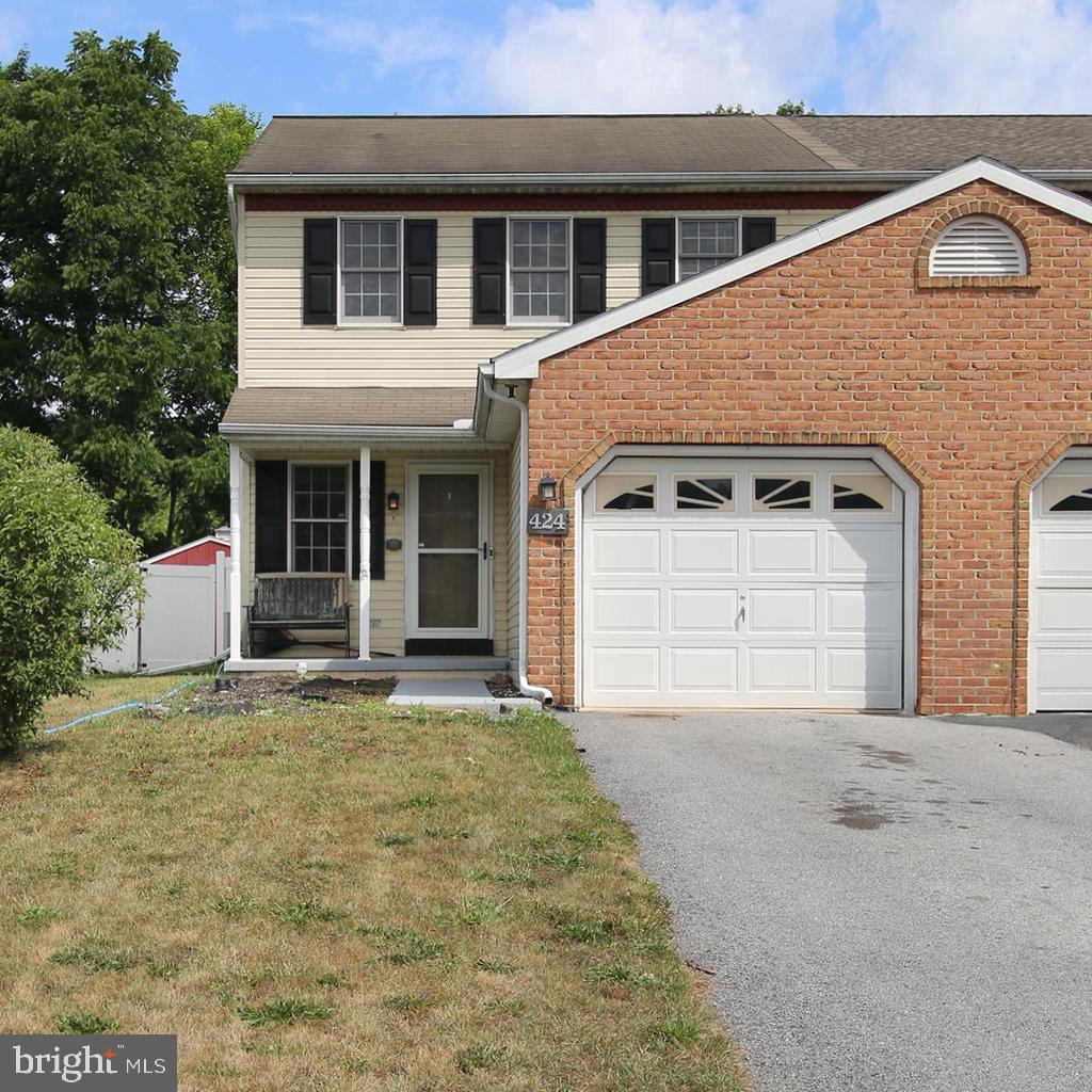 Come fall in love with 424 Cindy Dr! Inside, you will find a well-maintained home boasting 3 large bedrooms, 1.5 baths, an updated kitchen with lovely tile backsplash, and a finished basement for additional living space. Outside, enjoy the ample parking, fully fenced back yard, and the home's private location near the end of the cul-de-sac.  Located close to all amenities and highways. This home has so much to offer for such a reasonable price! Schedule your showing today!