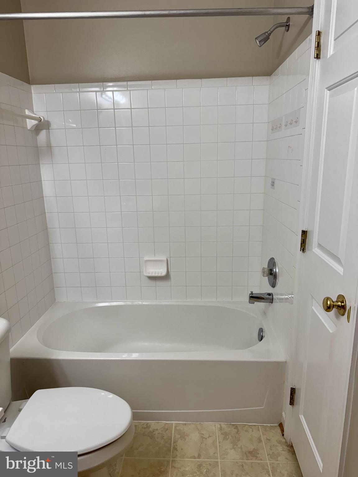 BALLENGER CROSSING - Residential Lease