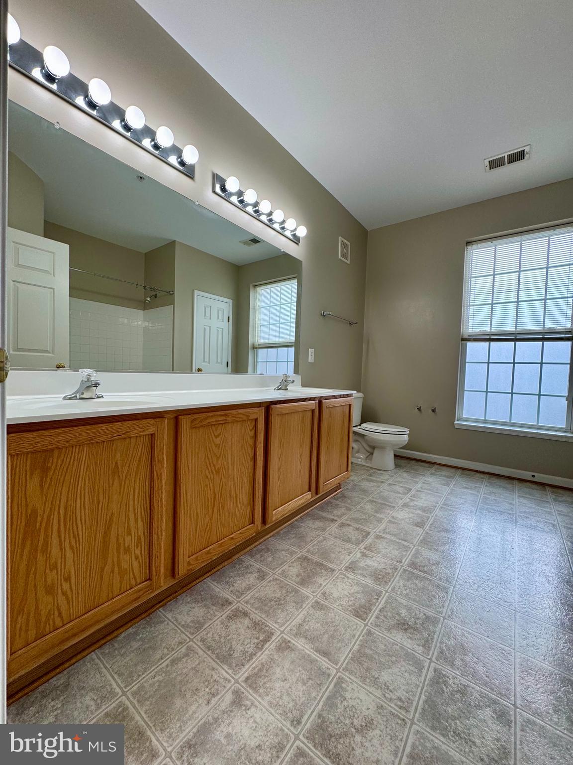 BALLENGER CROSSING - Residential Lease