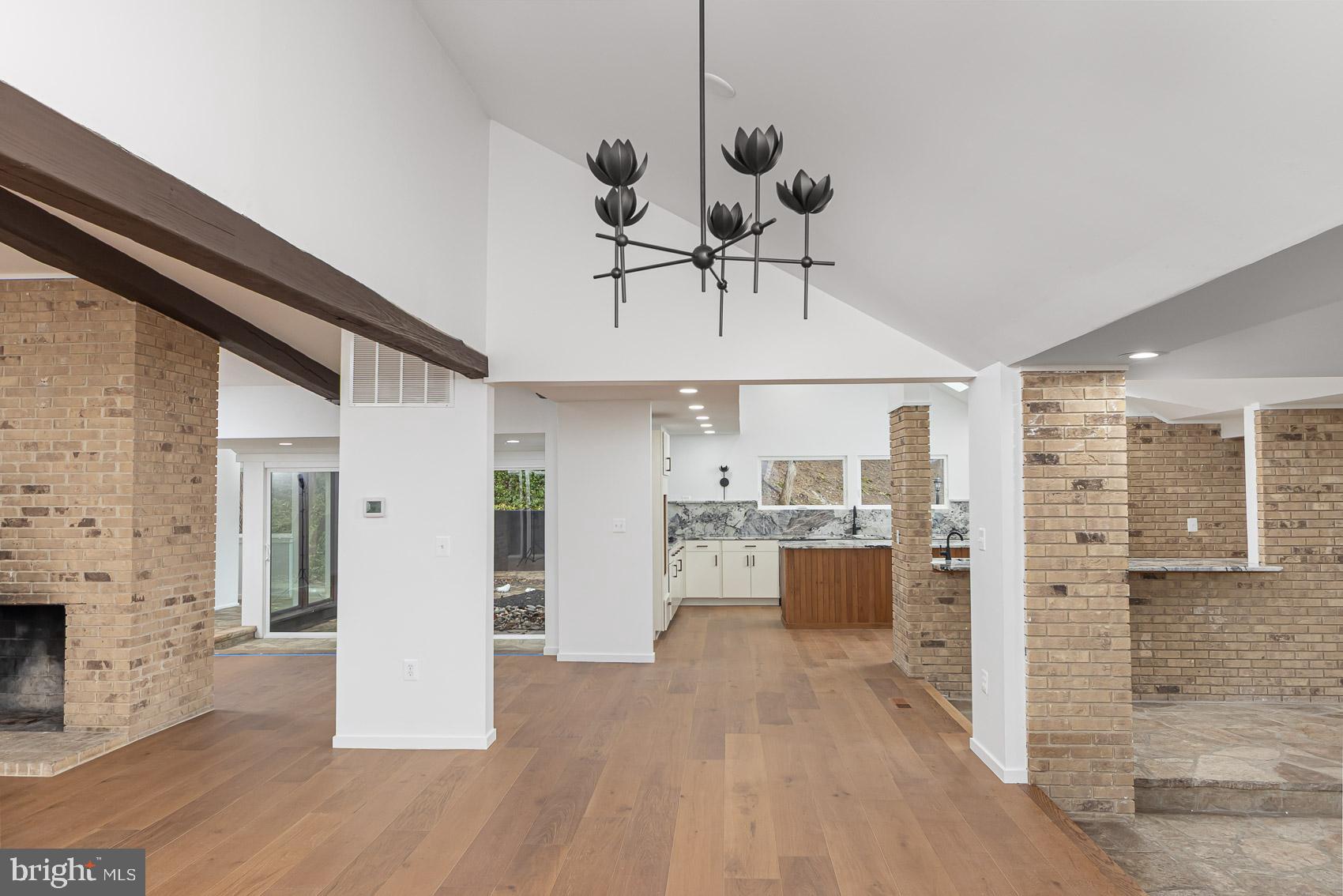 IVY HILL - Residential