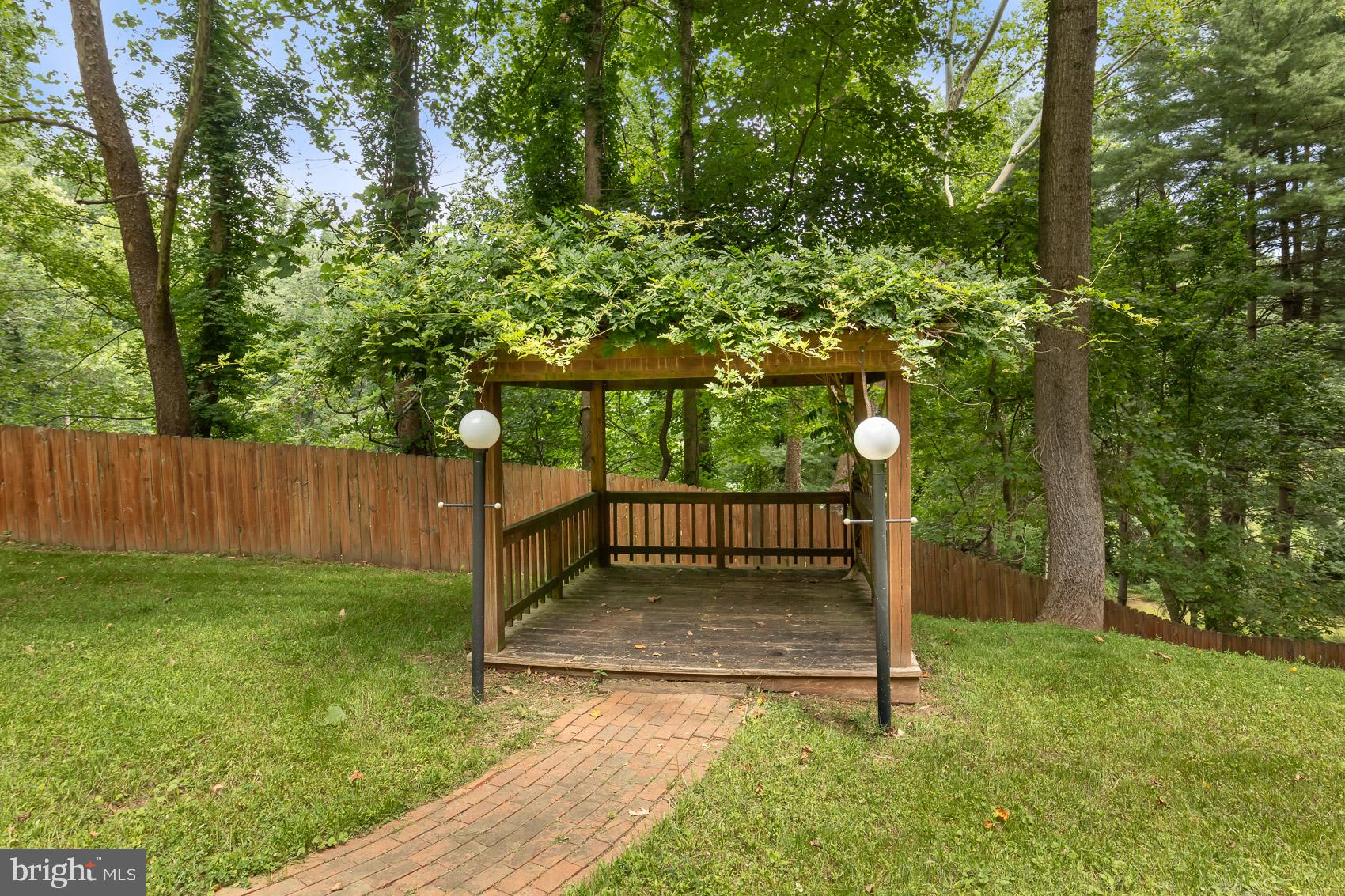 IVY HILL - Residential