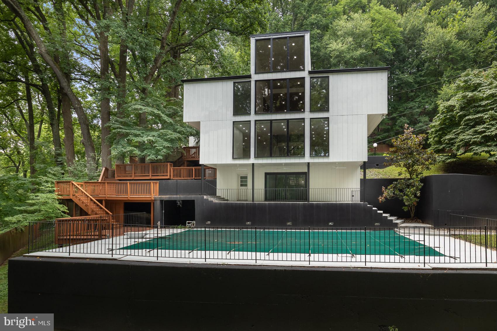 IVY HILL - Residential