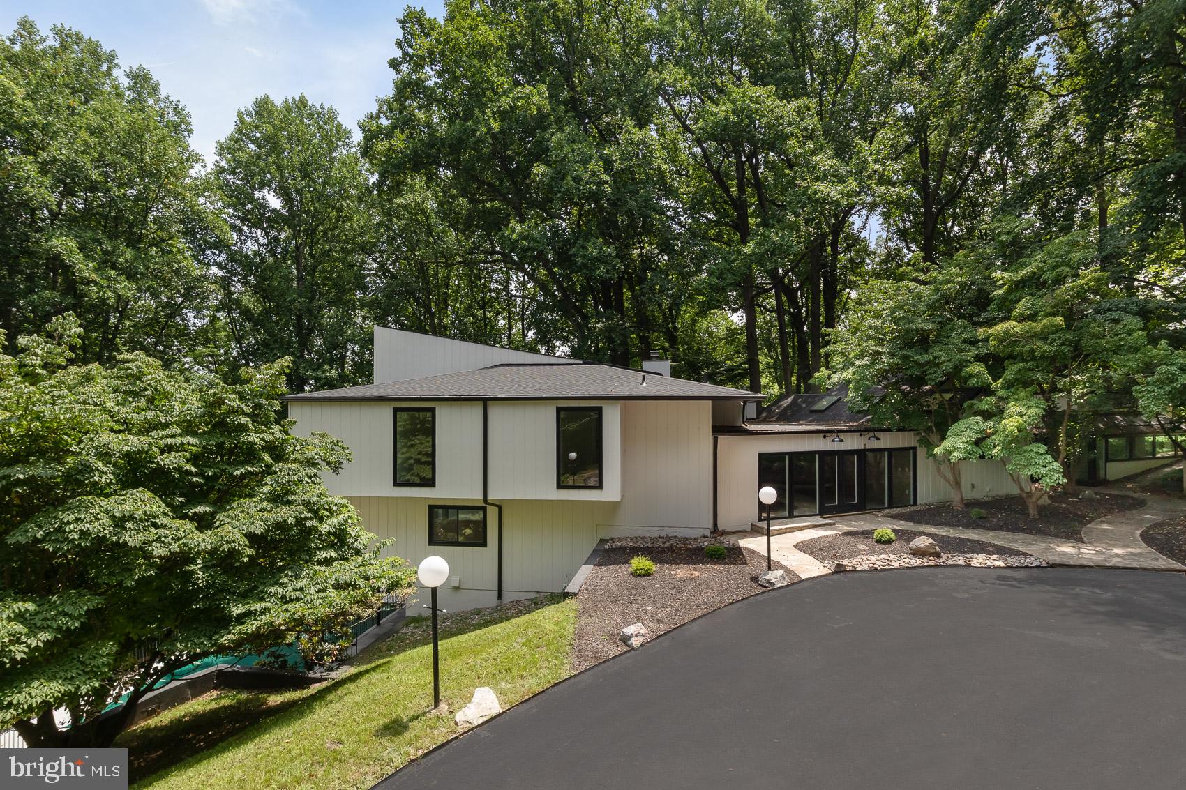 IVY HILL - Residential