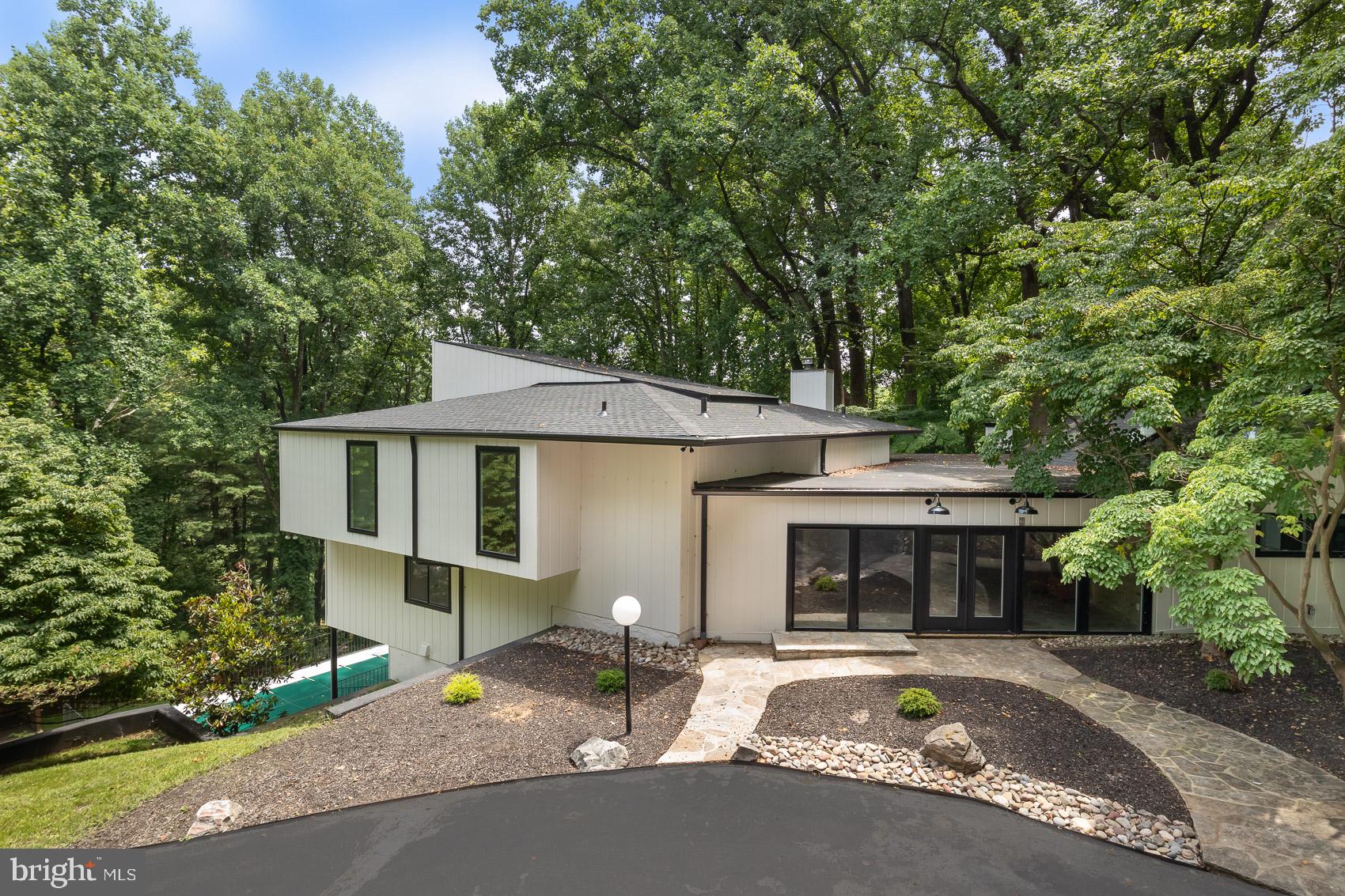 IVY HILL - Residential