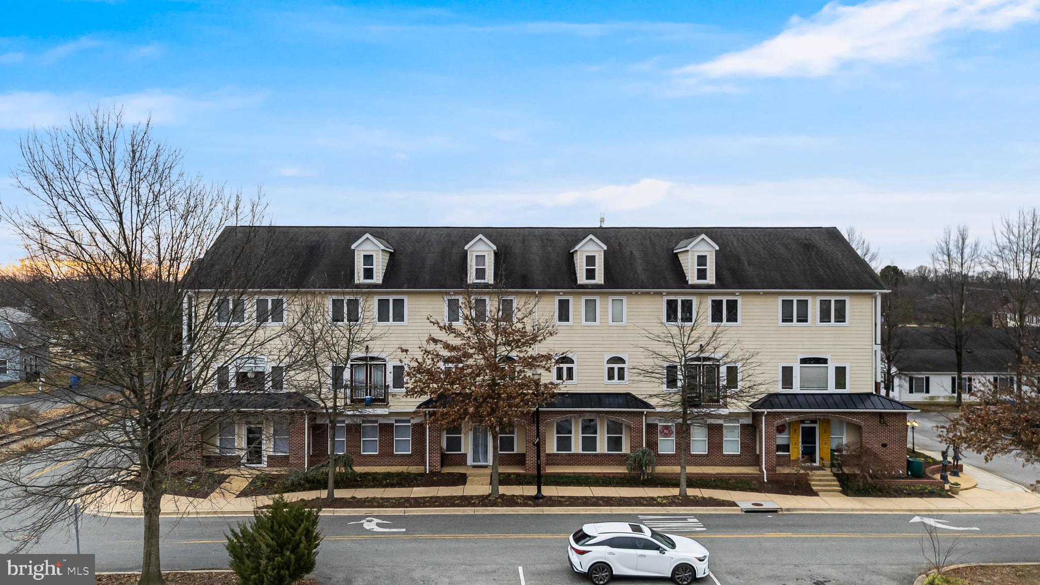 CENTENNIAL COMMONS - Residential