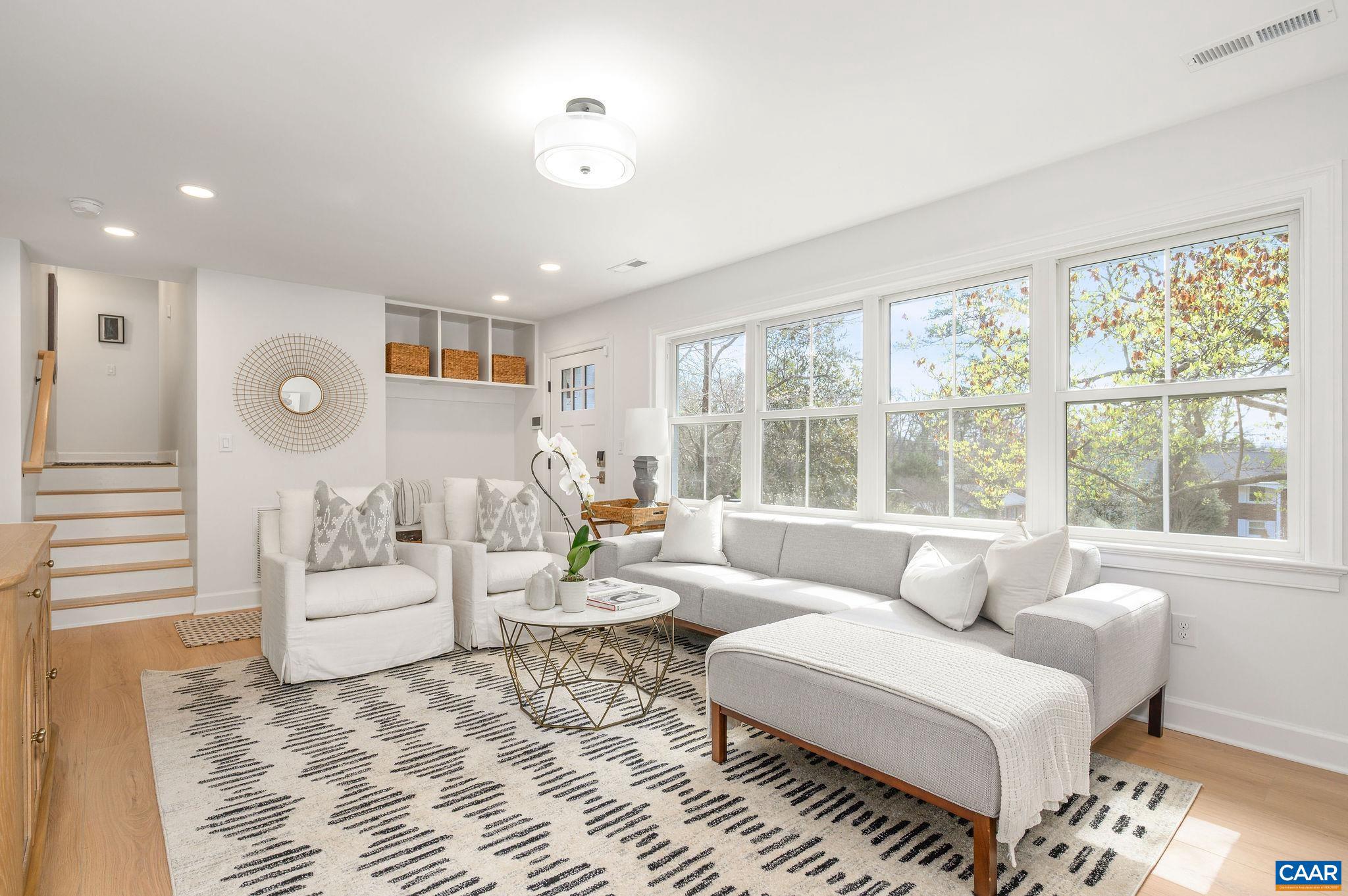 CANTERBURY HILLS - Residential