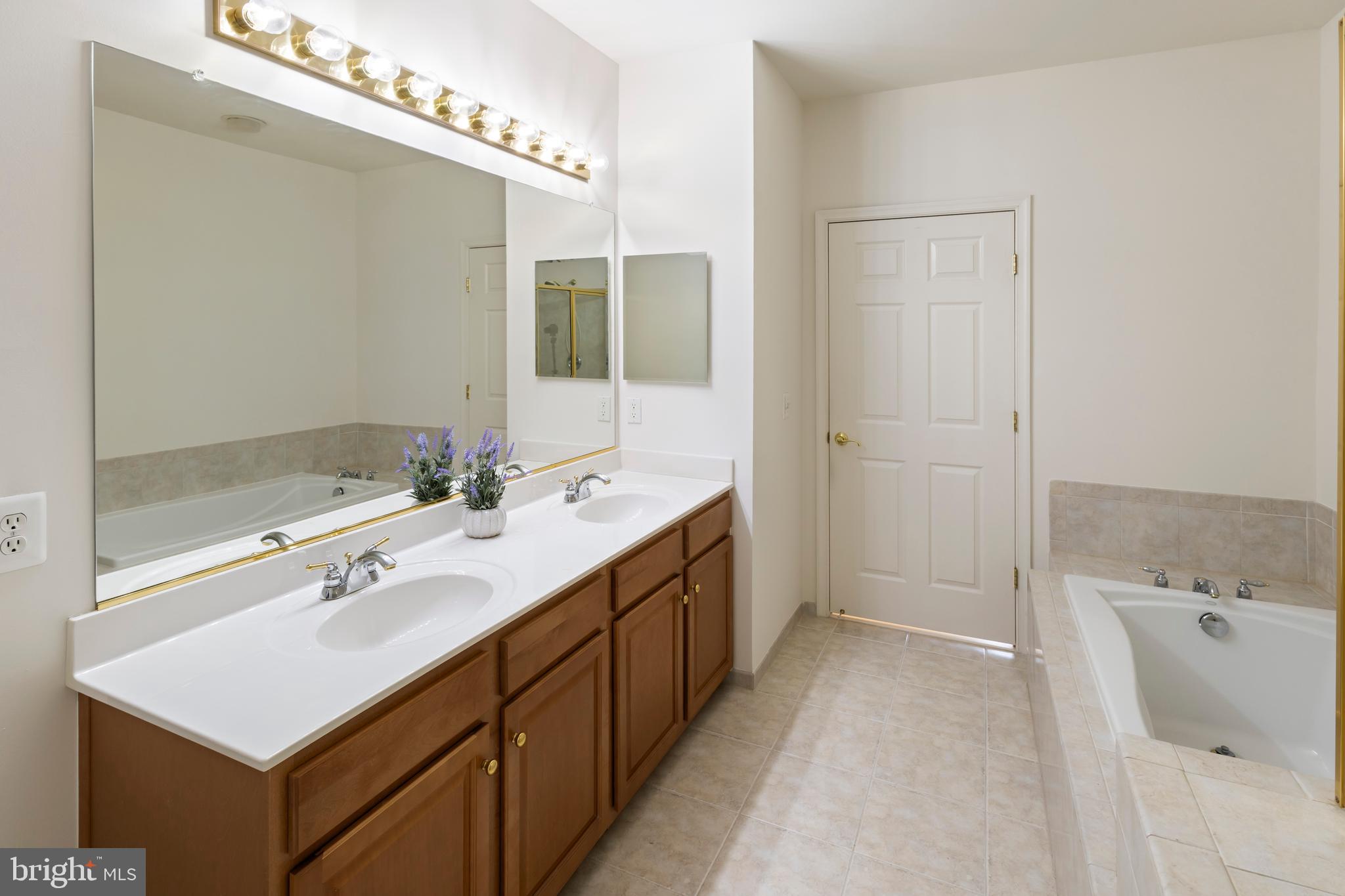 LIBERTY GROVE - Residential