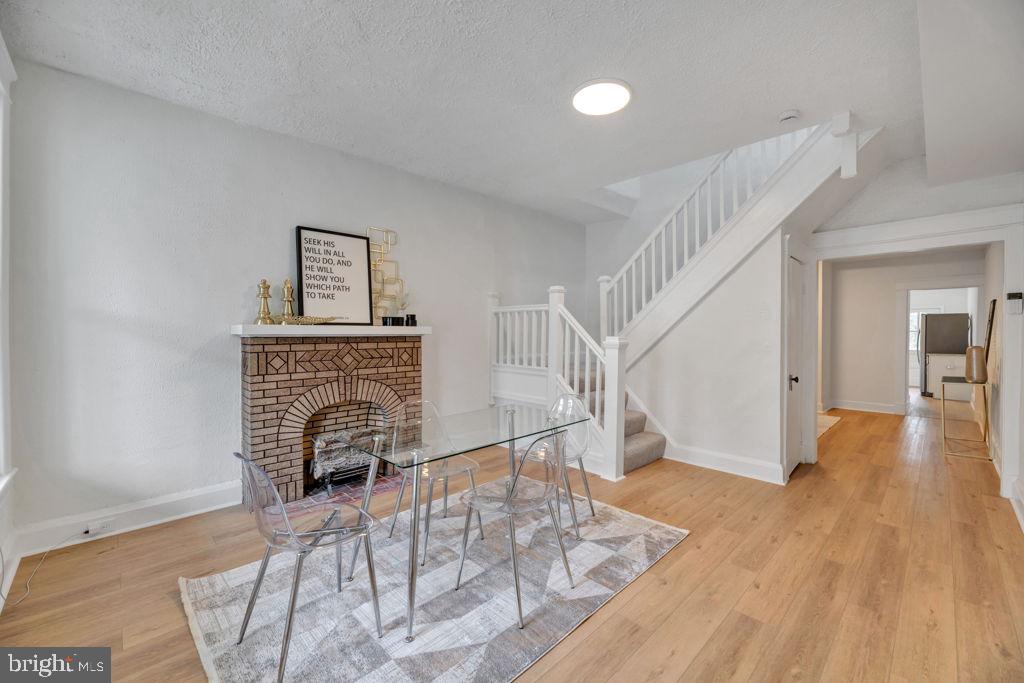 WAVERLY - Residential