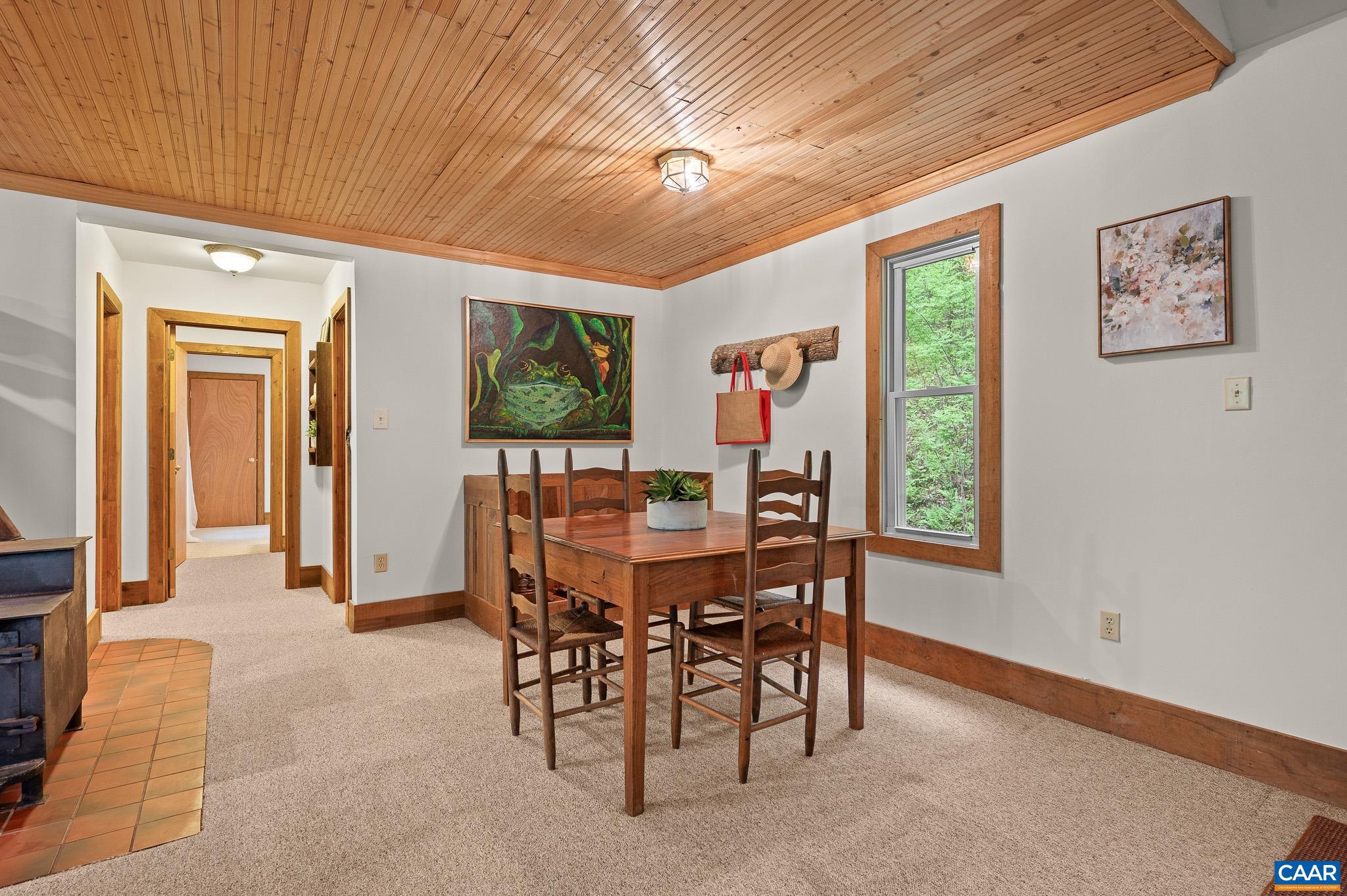 LONG MOUNTAIN - Residential