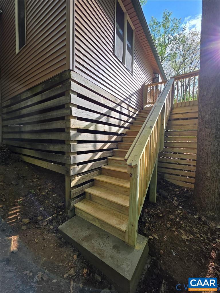 LONG MOUNTAIN - Residential