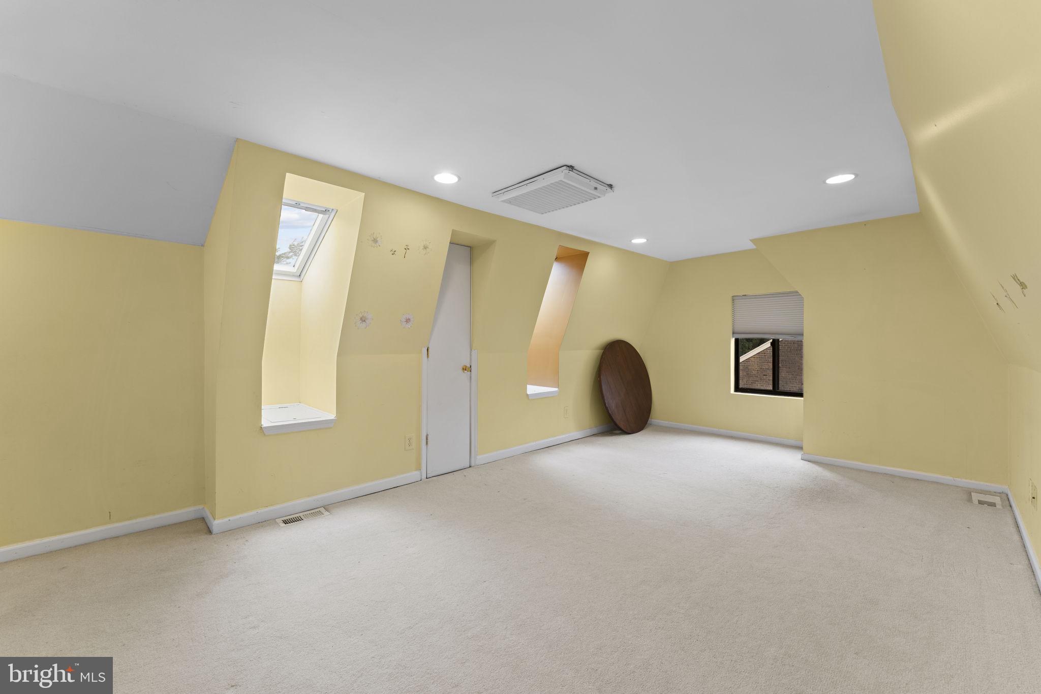 CHESTERBROOK - Residential