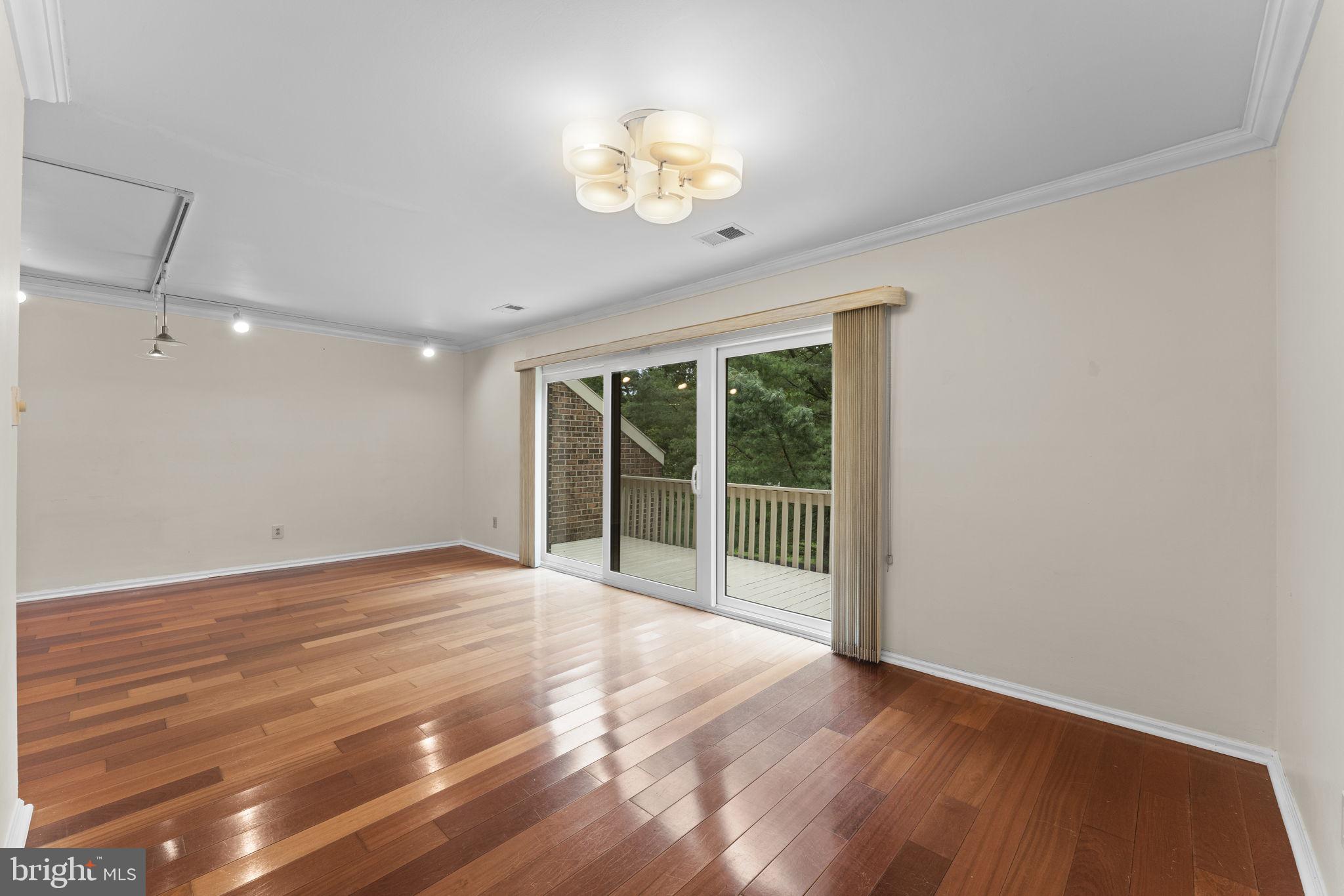 CHESTERBROOK - Residential
