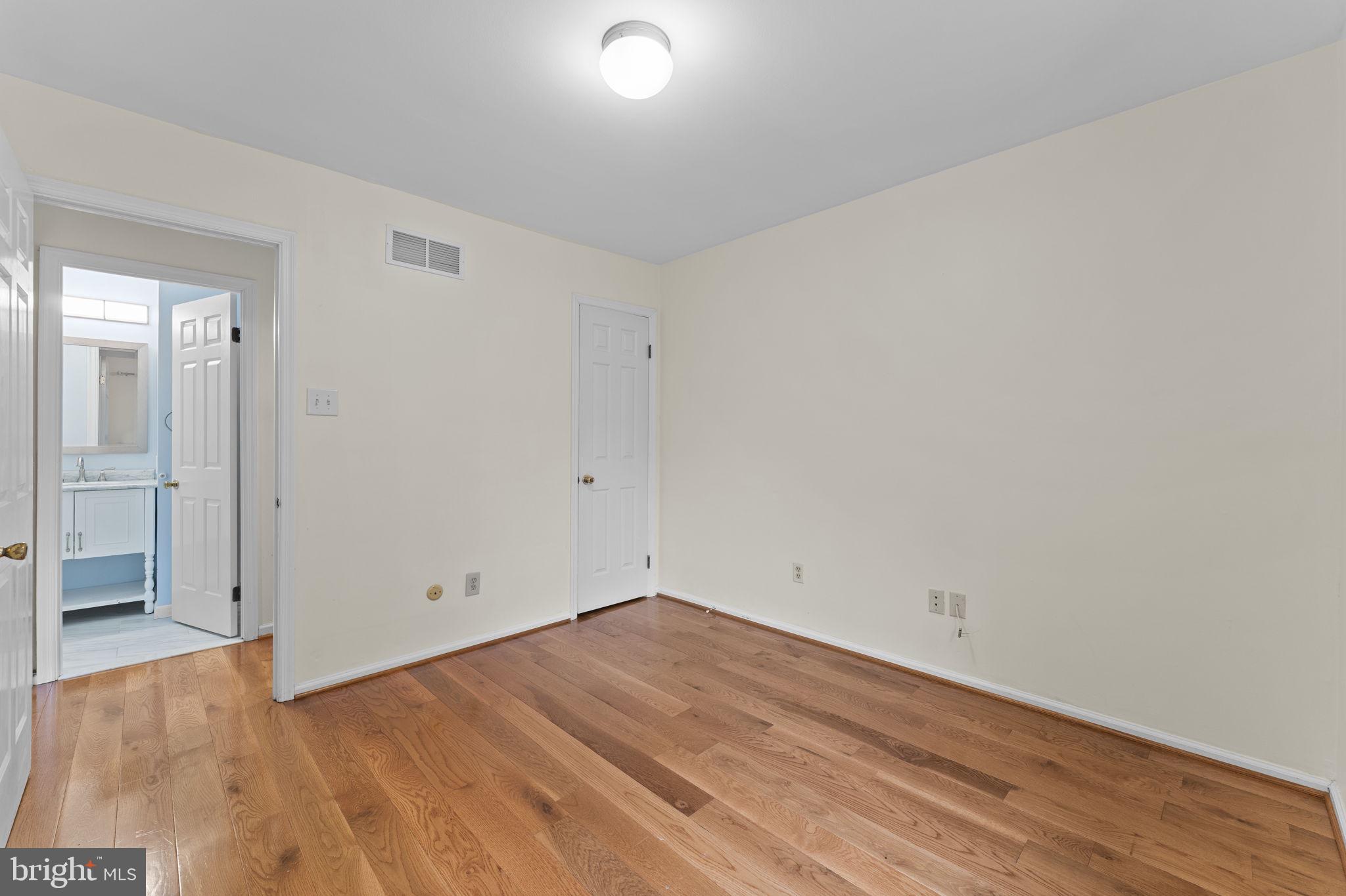 CHESTERBROOK - Residential