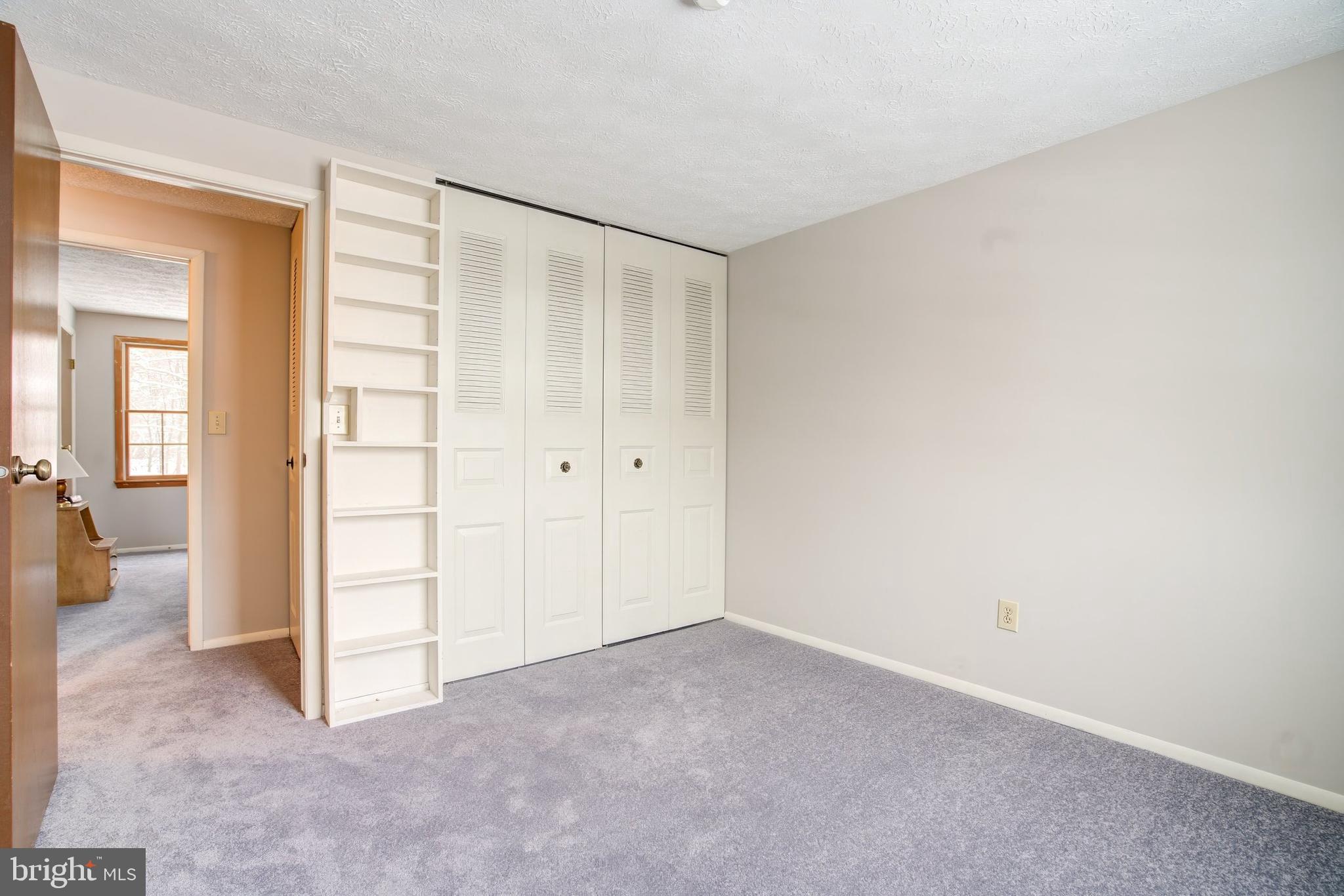 HARMANS WOODS - Residential