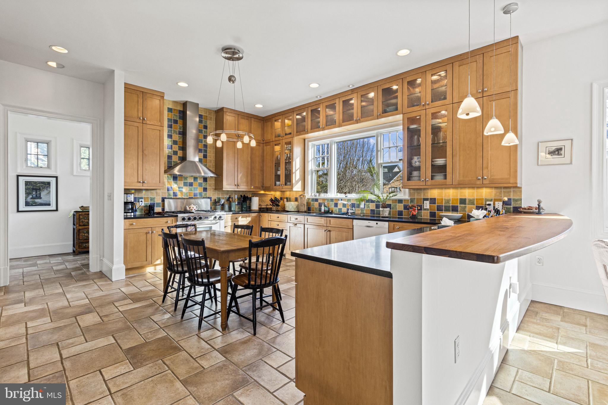 HUNTINGTON TERRACE - Residential