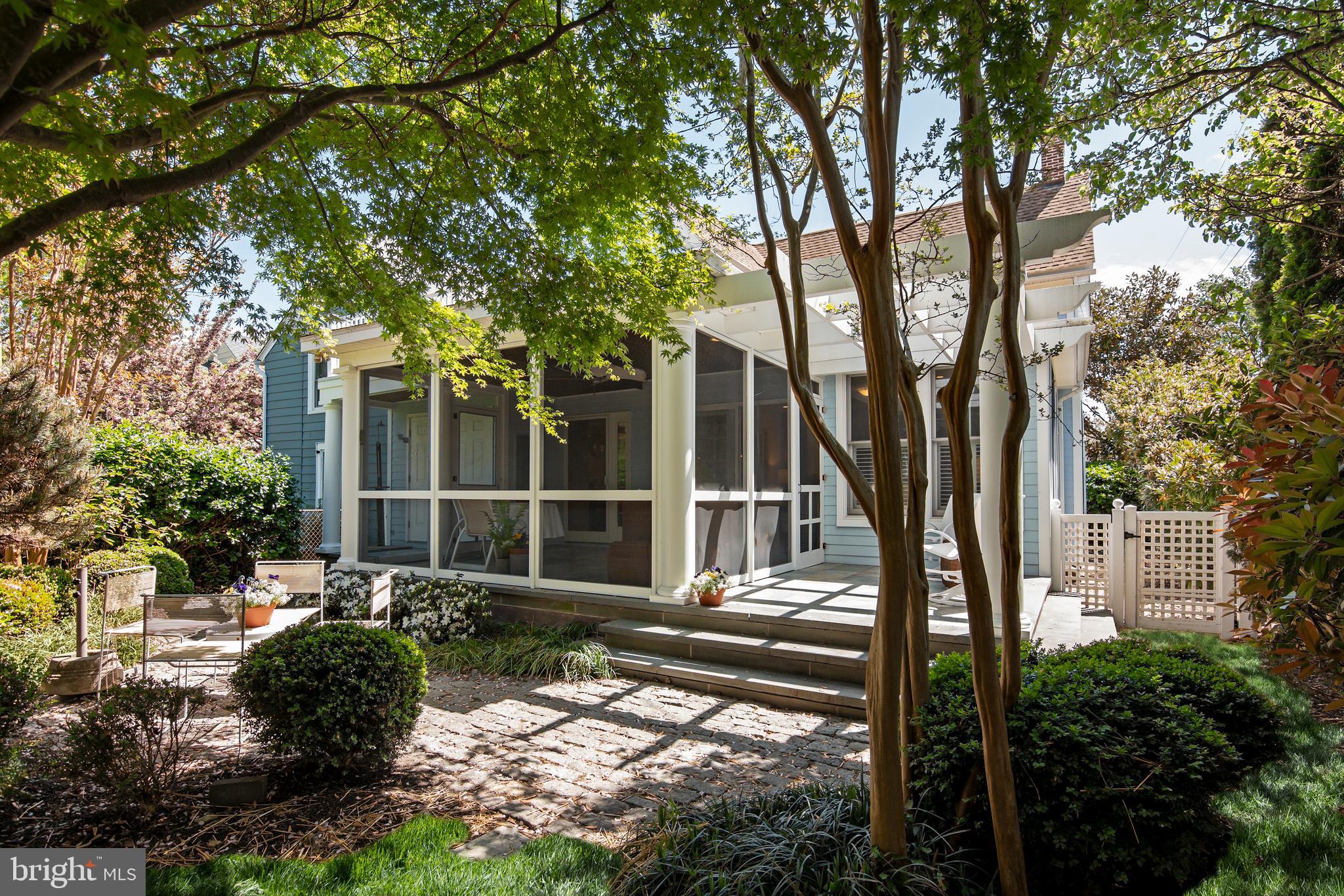HISTORIC DISTRICT - WEST END - Residential