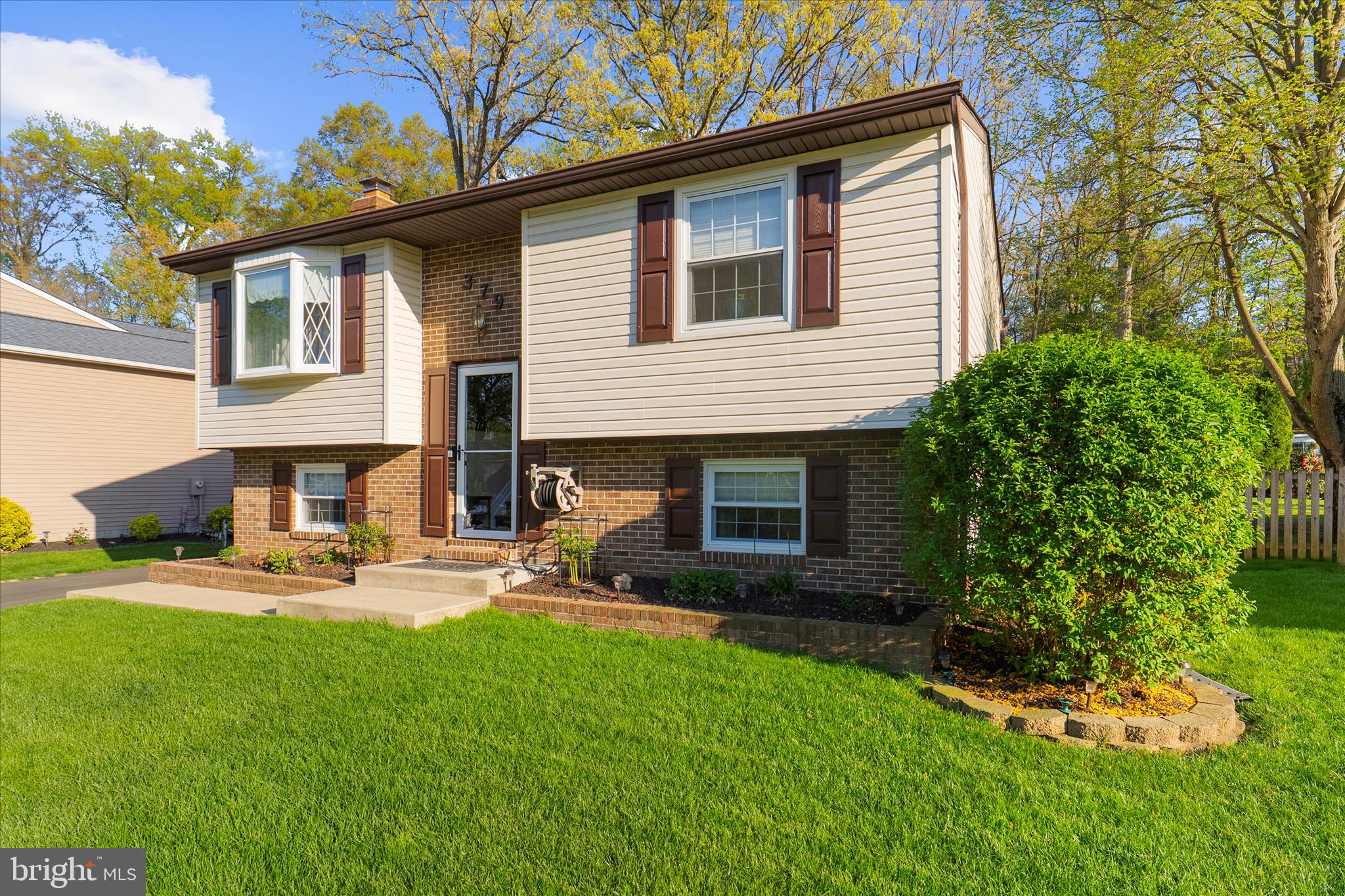 SHANNON SQUARE - Residential