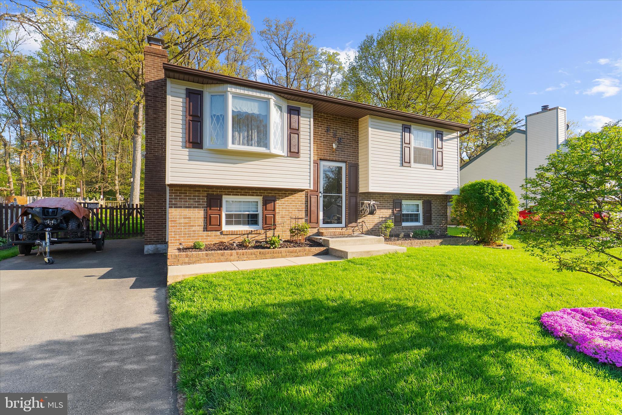 SHANNON SQUARE - Residential