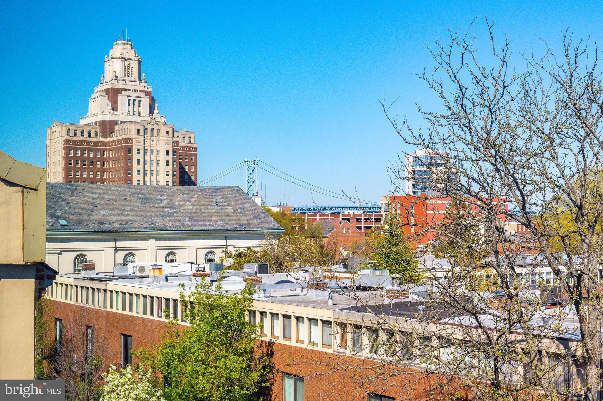 SOCIETY HILL - Residential