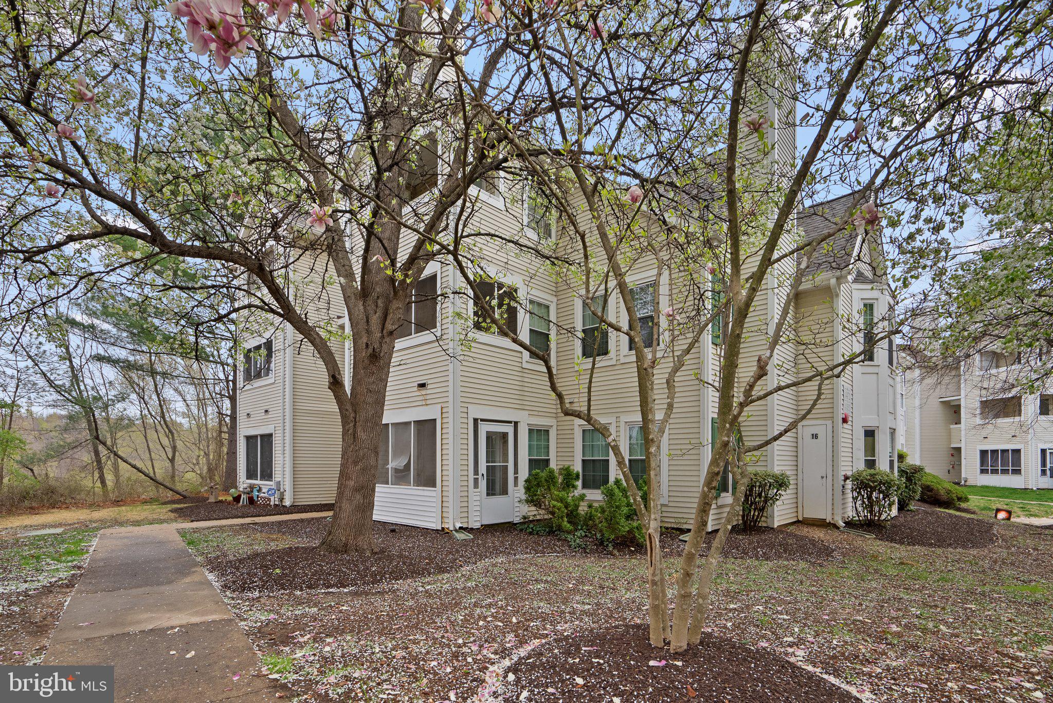 LORDS LANDING - Residential