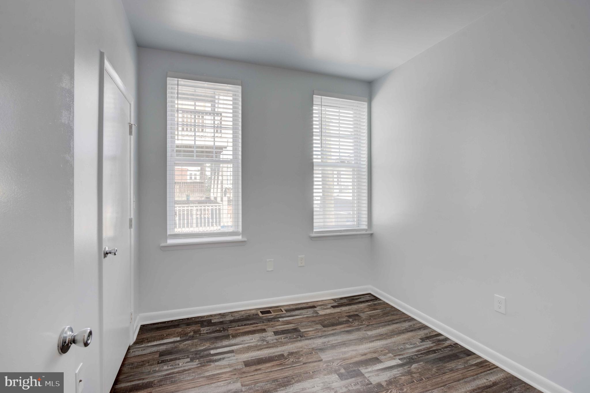 RESERVOIR HILL - Residential