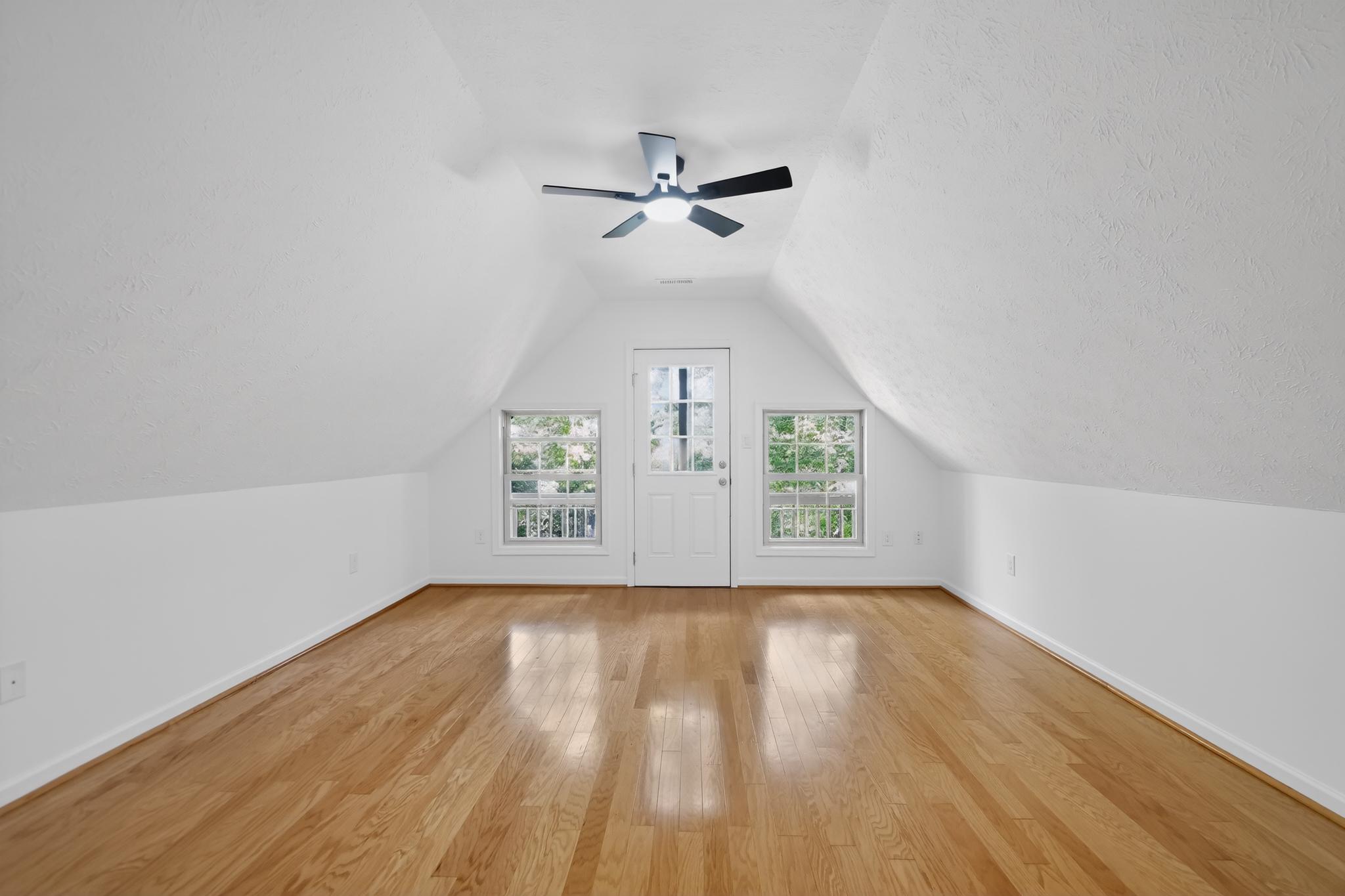 HIGH KNOB - Residential