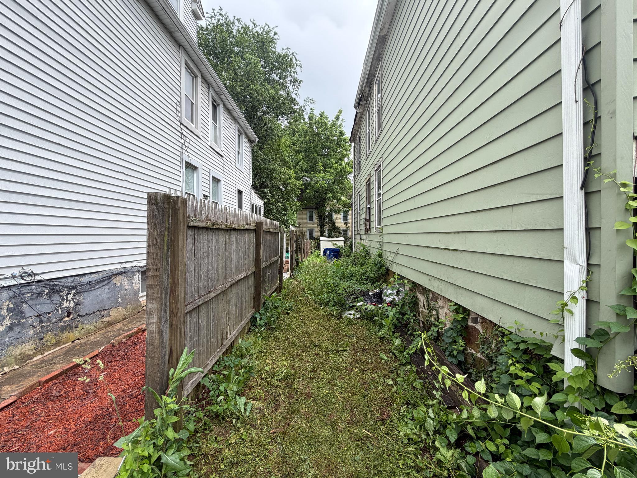 ARLINGTON - Residential