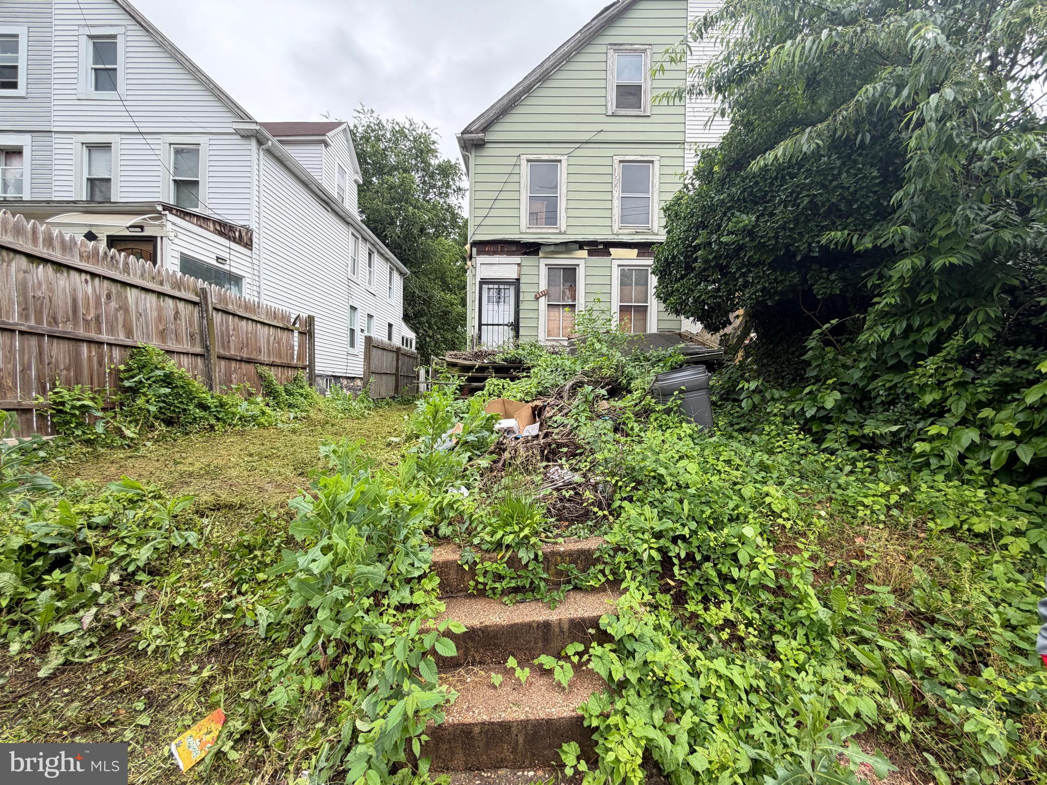ARLINGTON - Residential