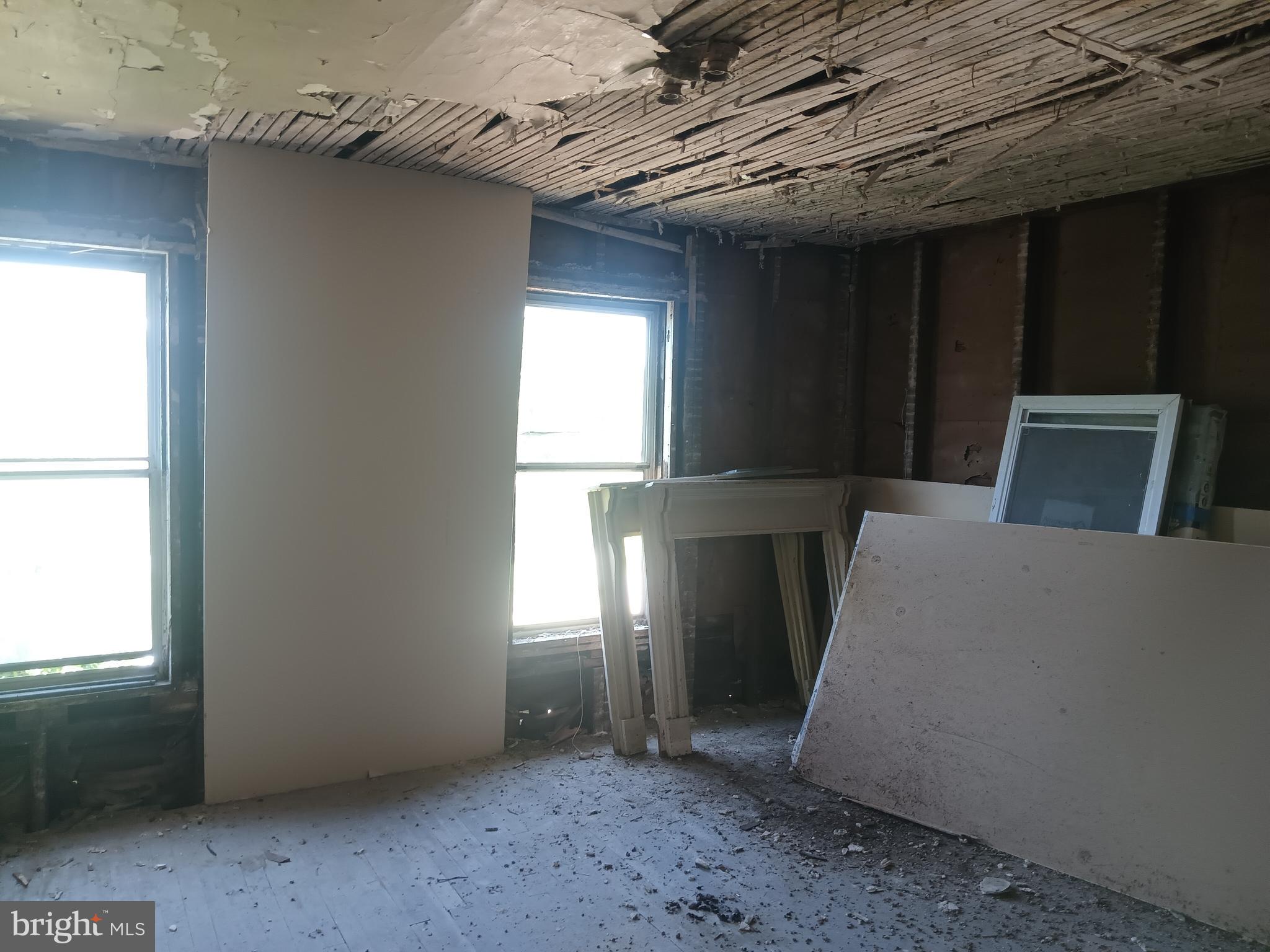 ARLINGTON - Residential