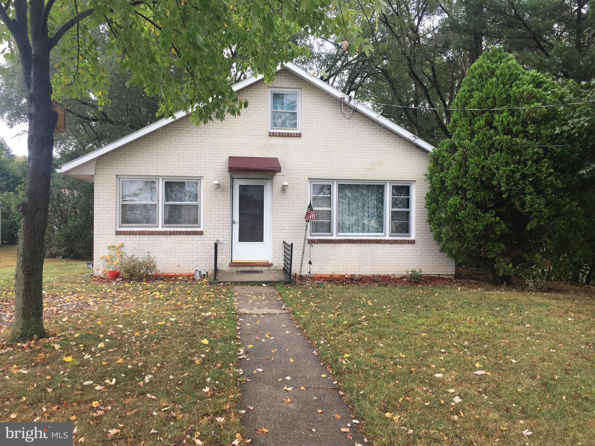 MOTIVATED SELLER- Adorable home with tons of potential, priced to sell and ready for your personal touch!  This home has the awesome location, tucked back in a cute quiet neighborhood.  Walk through the front door and you will love the wide open spaces.  Kitchen is open to dining for great entertaining, dining leads to large living room.  Move right in.  Backyard is adorable with mature trees and sure to be your spot for relaxation.  This house is a MUST SEE!  Bring all offers