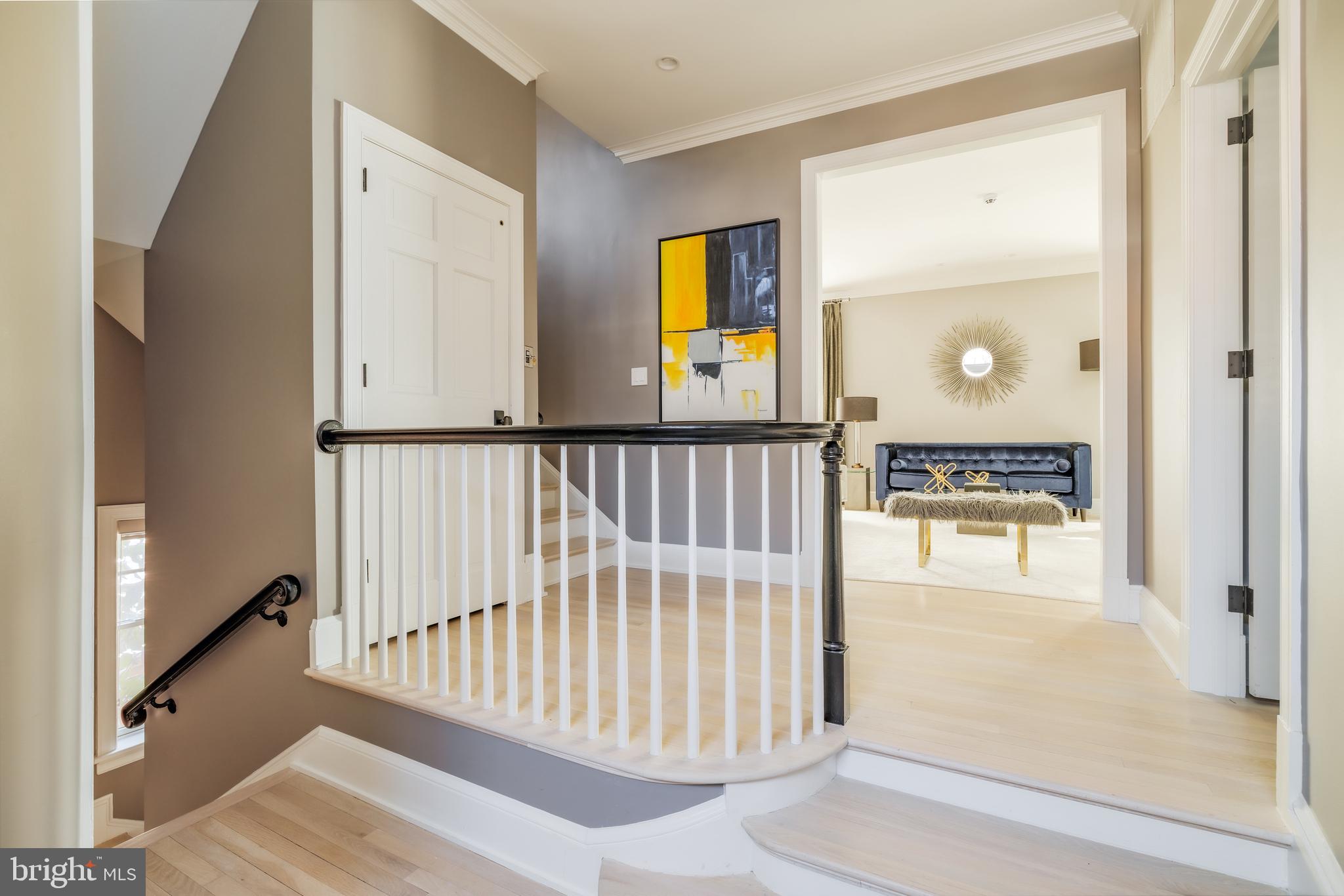 FOXHALL VILLAGE - Residential