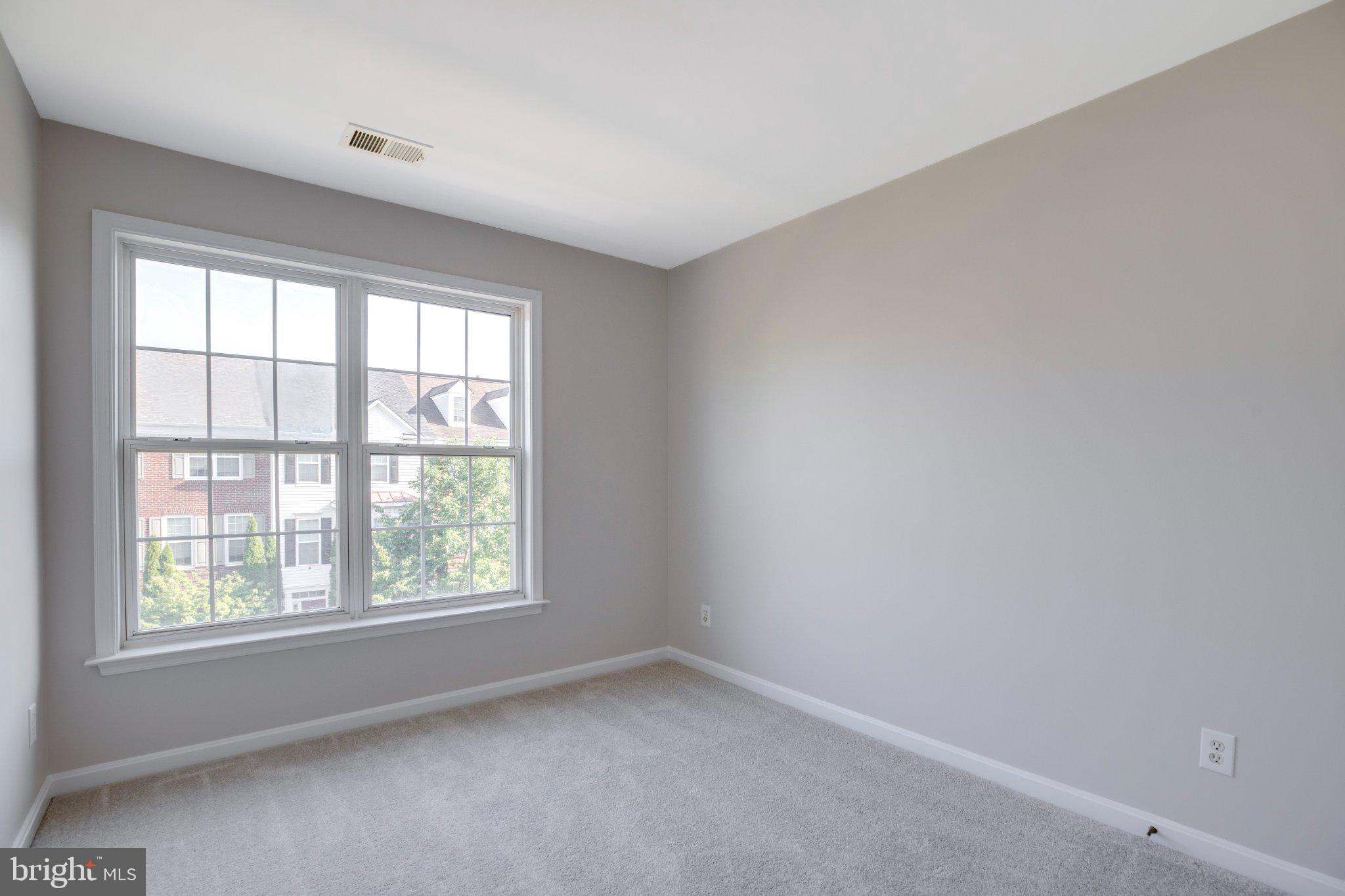 FAIRCREST - Residential